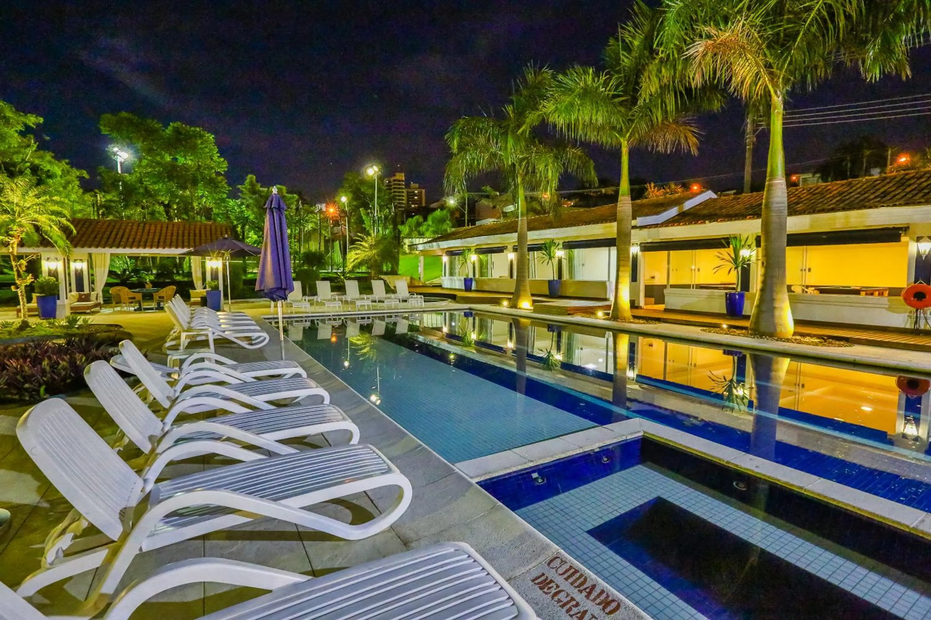 Night in Sun Valley Marília by Atlantica