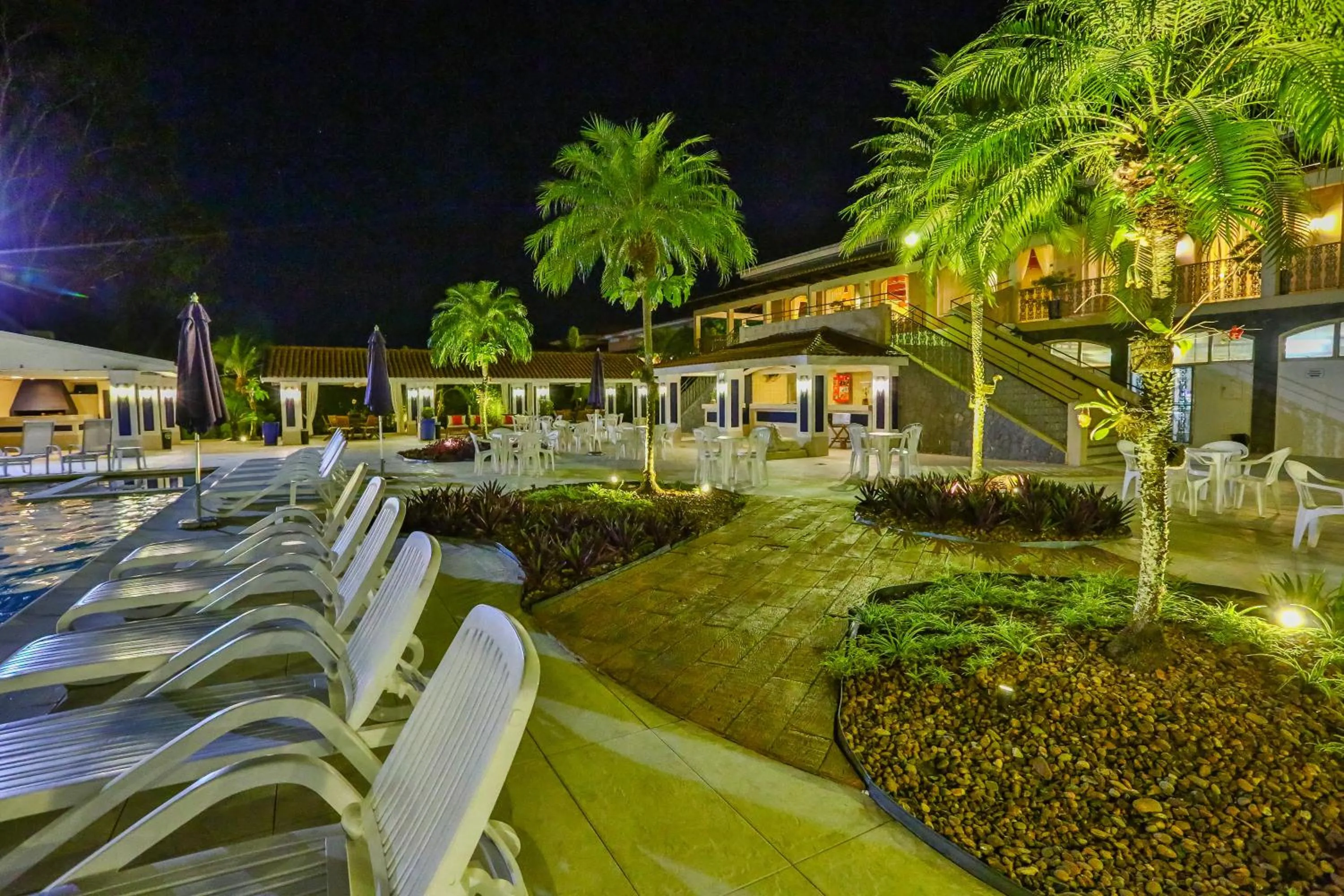 Patio in Sun Valley Marília by Atlantica