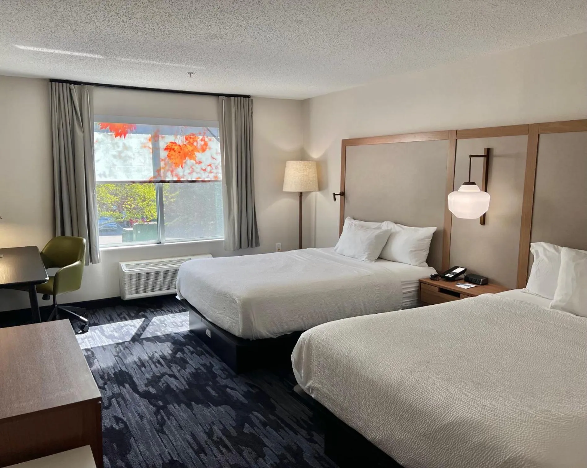 Bedroom, Bed in Fairfield Inn & Suites Detroit Farmington Hills