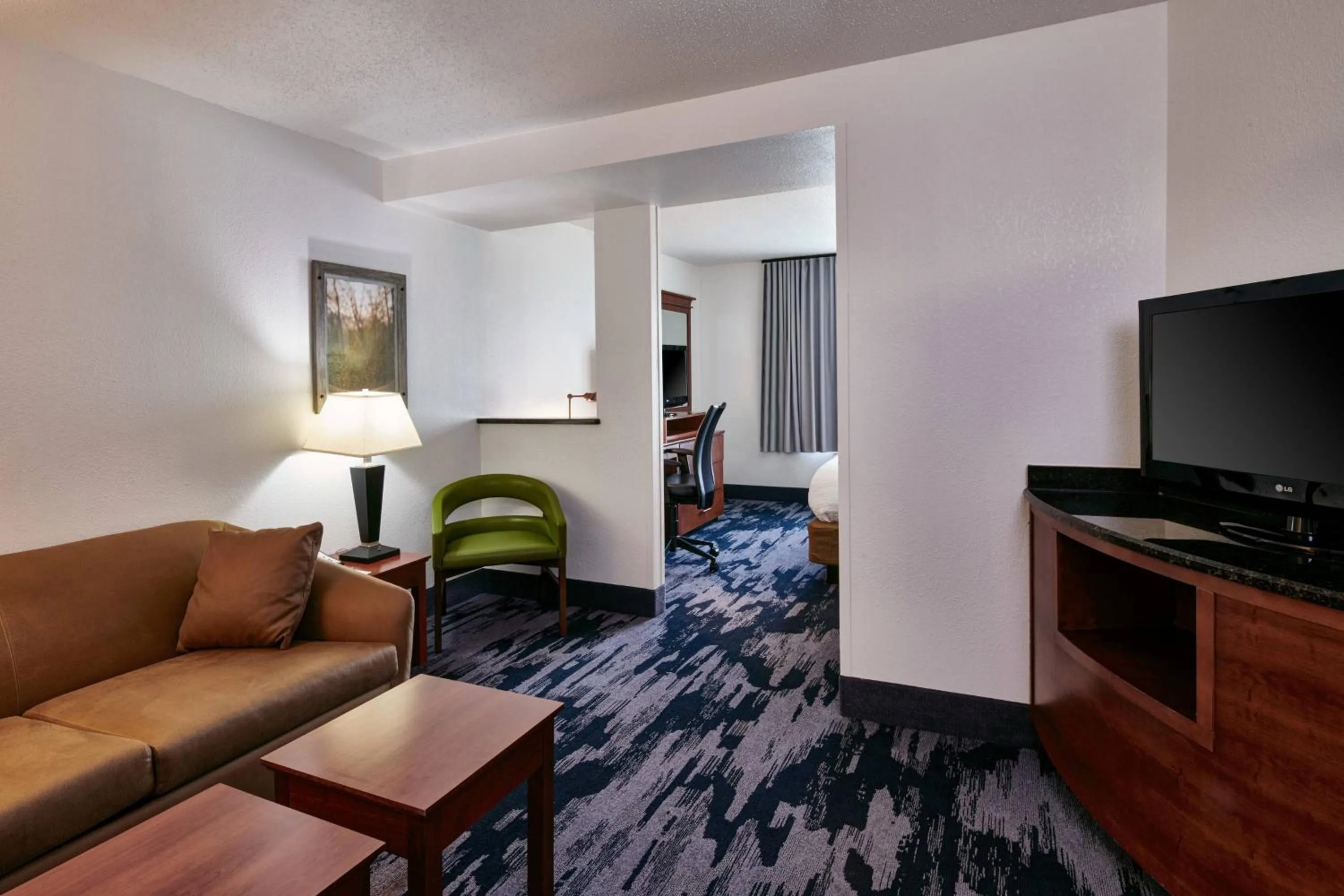 Photo of the whole room in Fairfield Inn & Suites Detroit Livonia