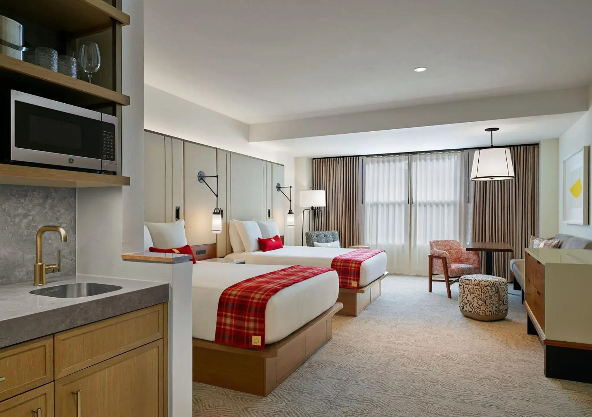 Deluxe Queen Room with Two Queen Beds in Limelight Hotel Aspen Deluxe Queen Room with Two Queen Beds in Limelight Hotel Aspen