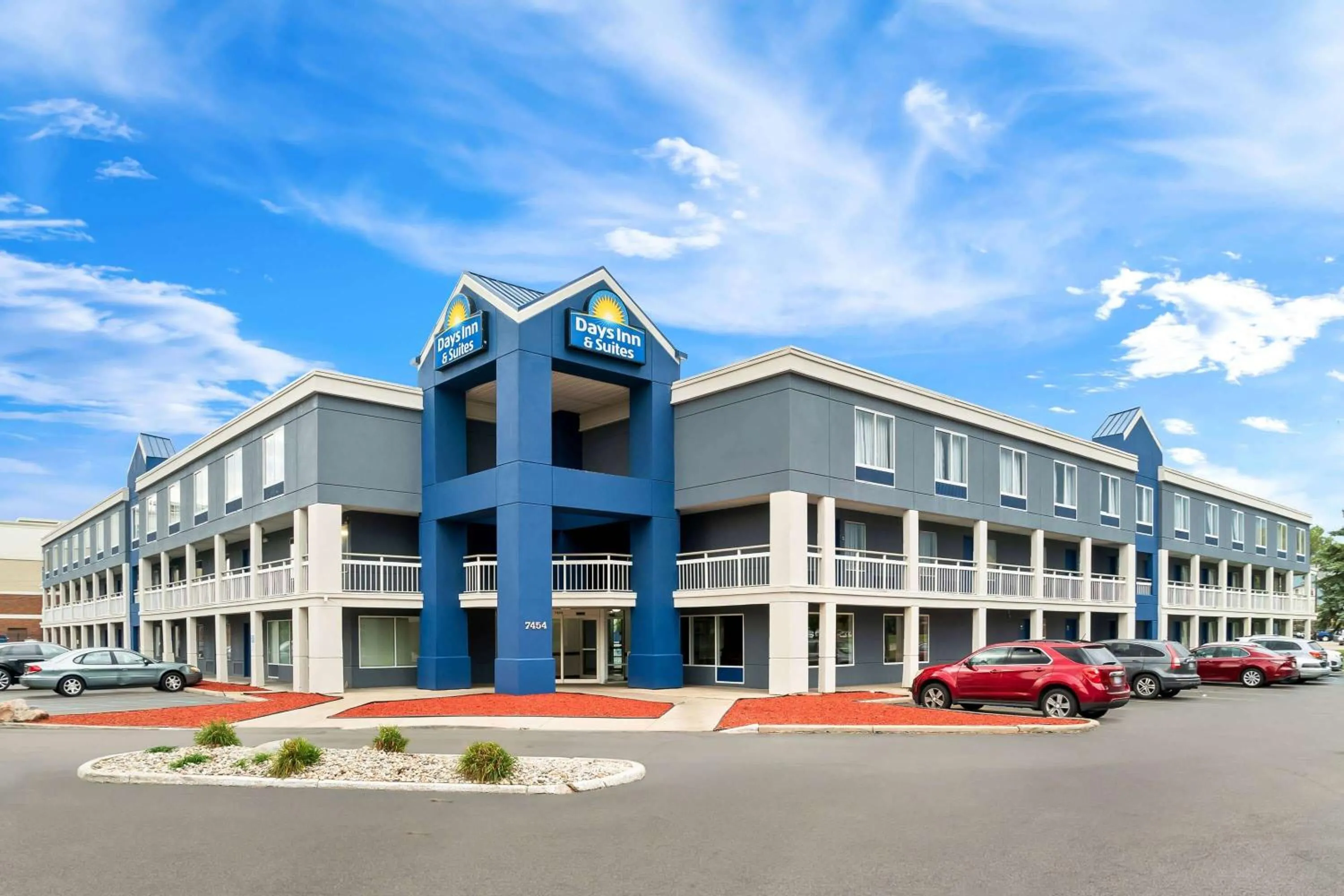 Property building in Days Inn & Suites by Wyndham Warren