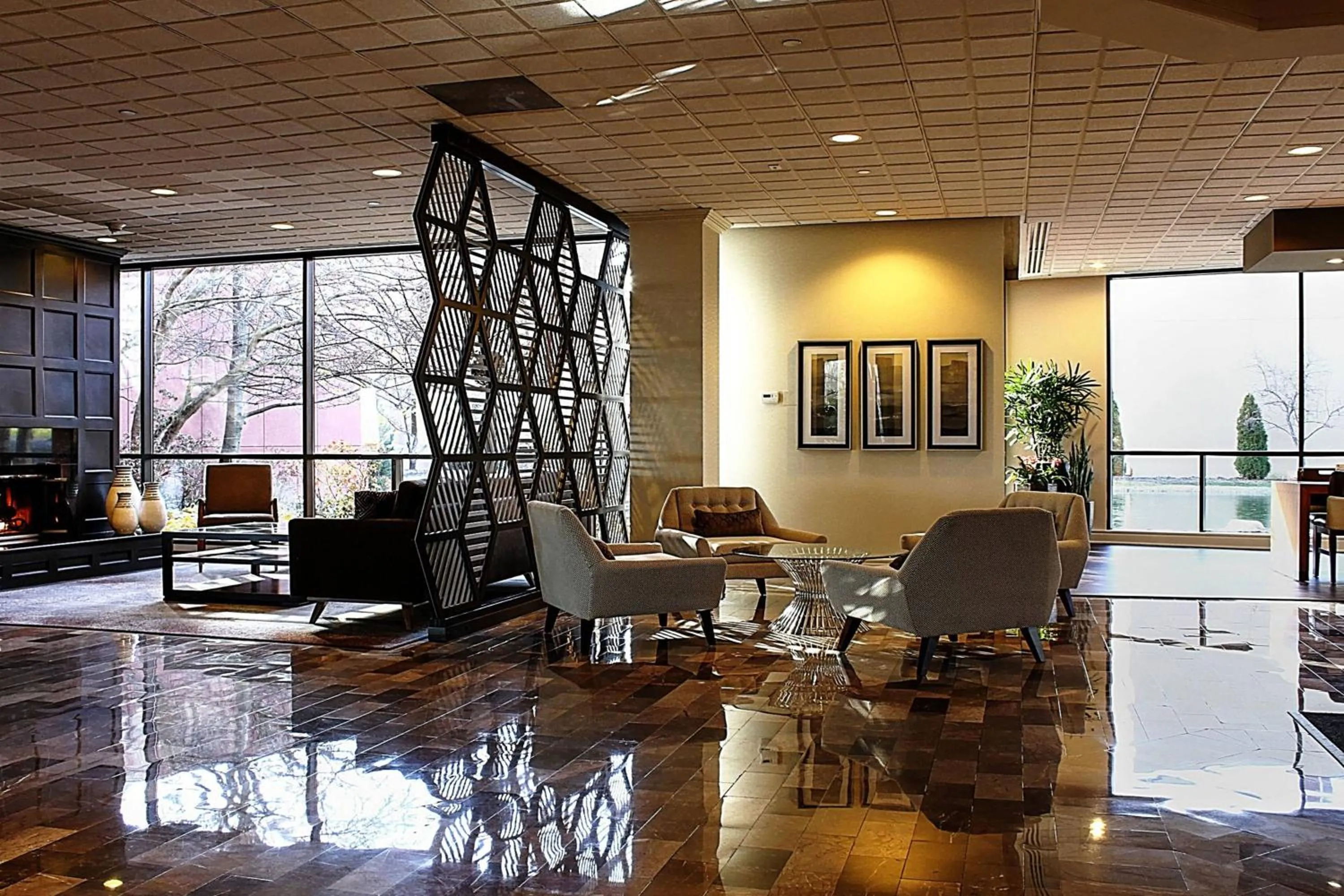 Lobby or reception in Ann Arbor Marriott Ypsilanti at Eagle Crest