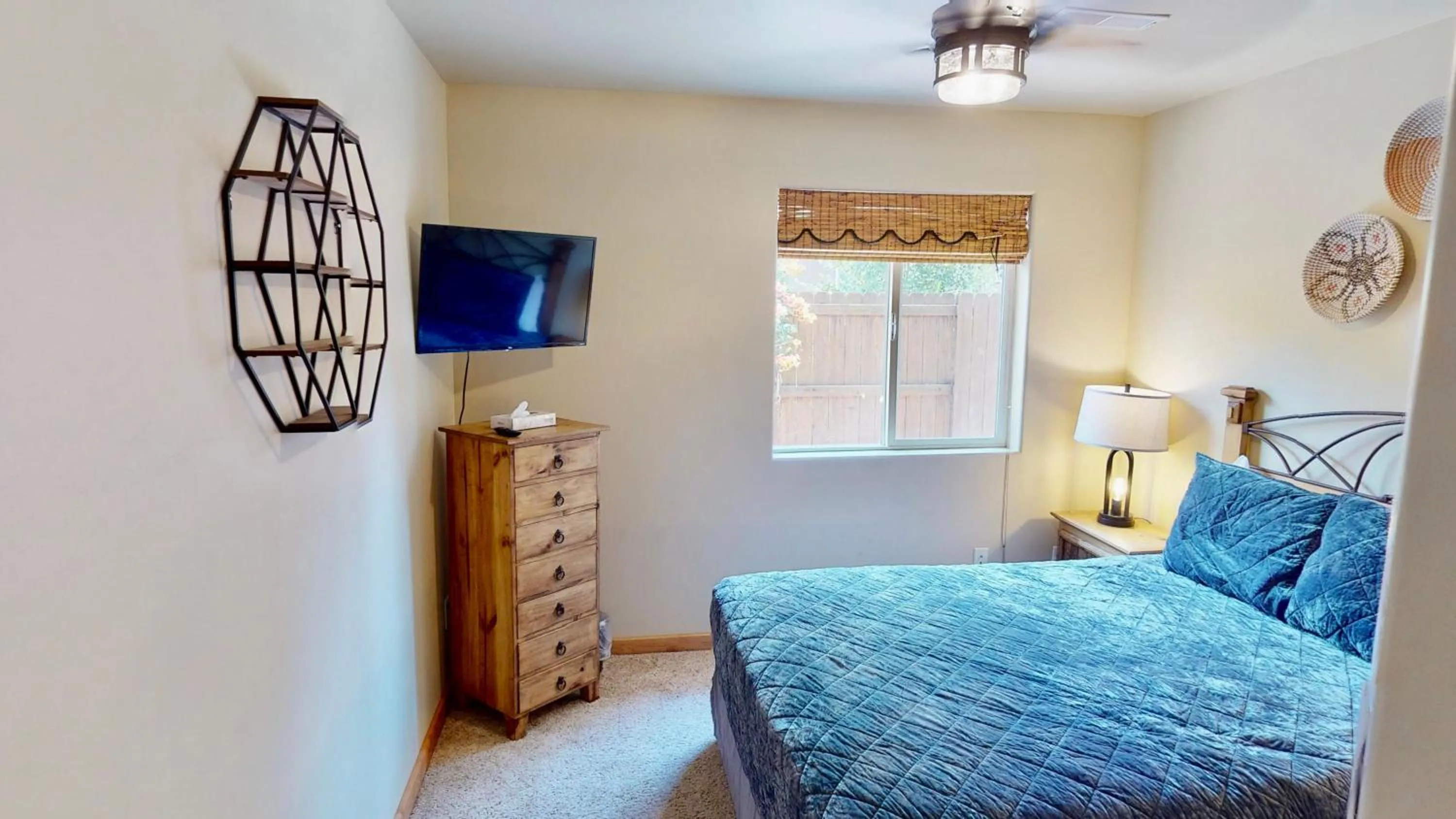 Bed in Arches East #389