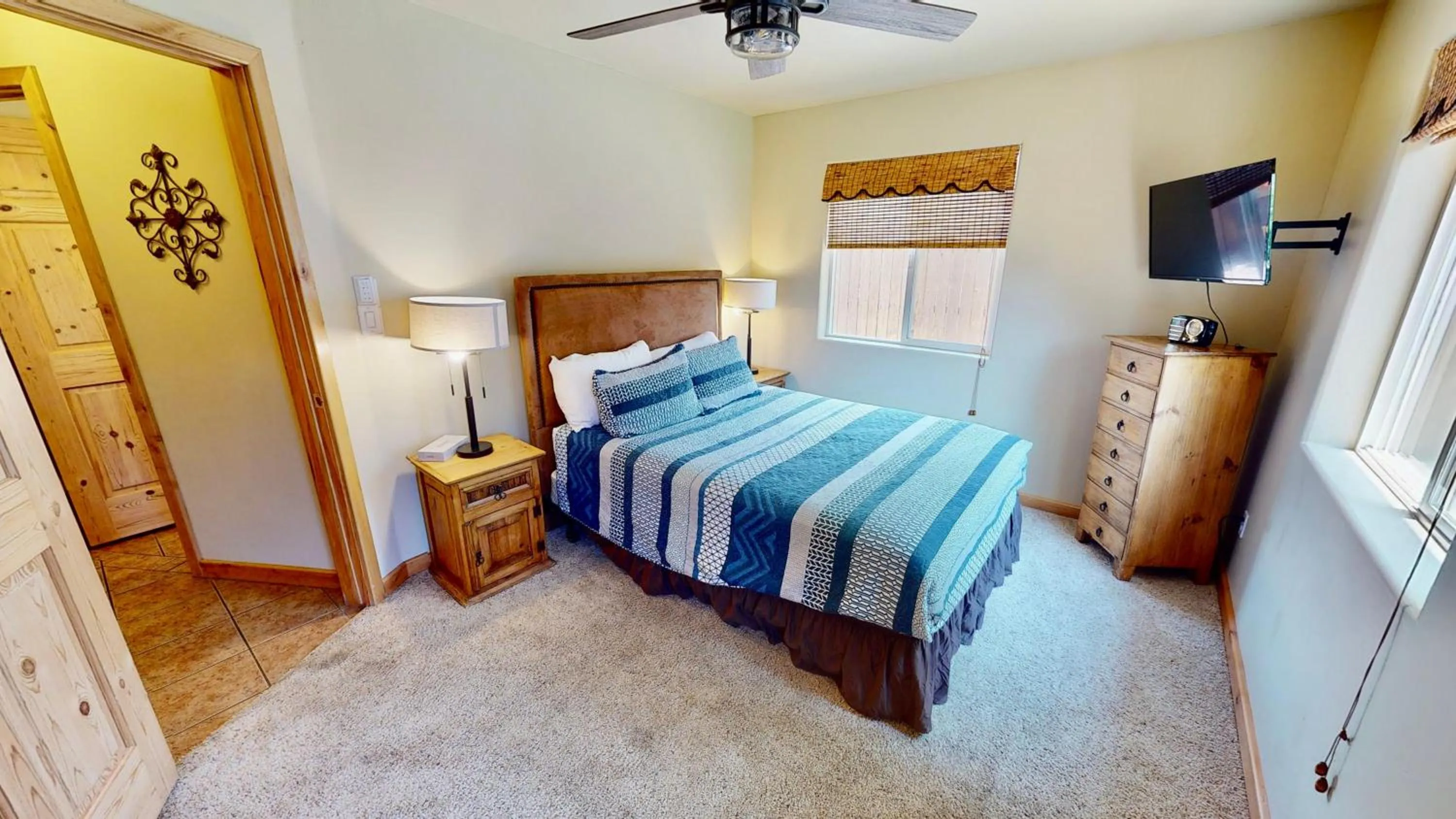 Bed in Arches East #389