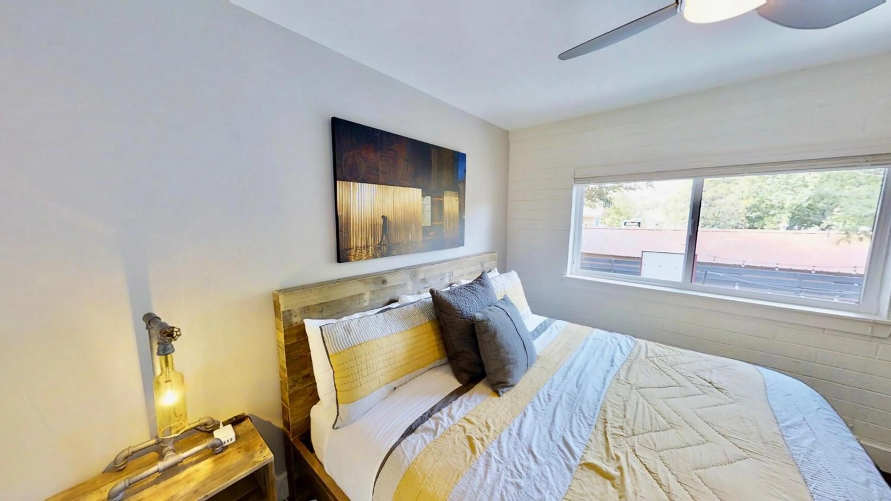 Bed in Moab Flats #8