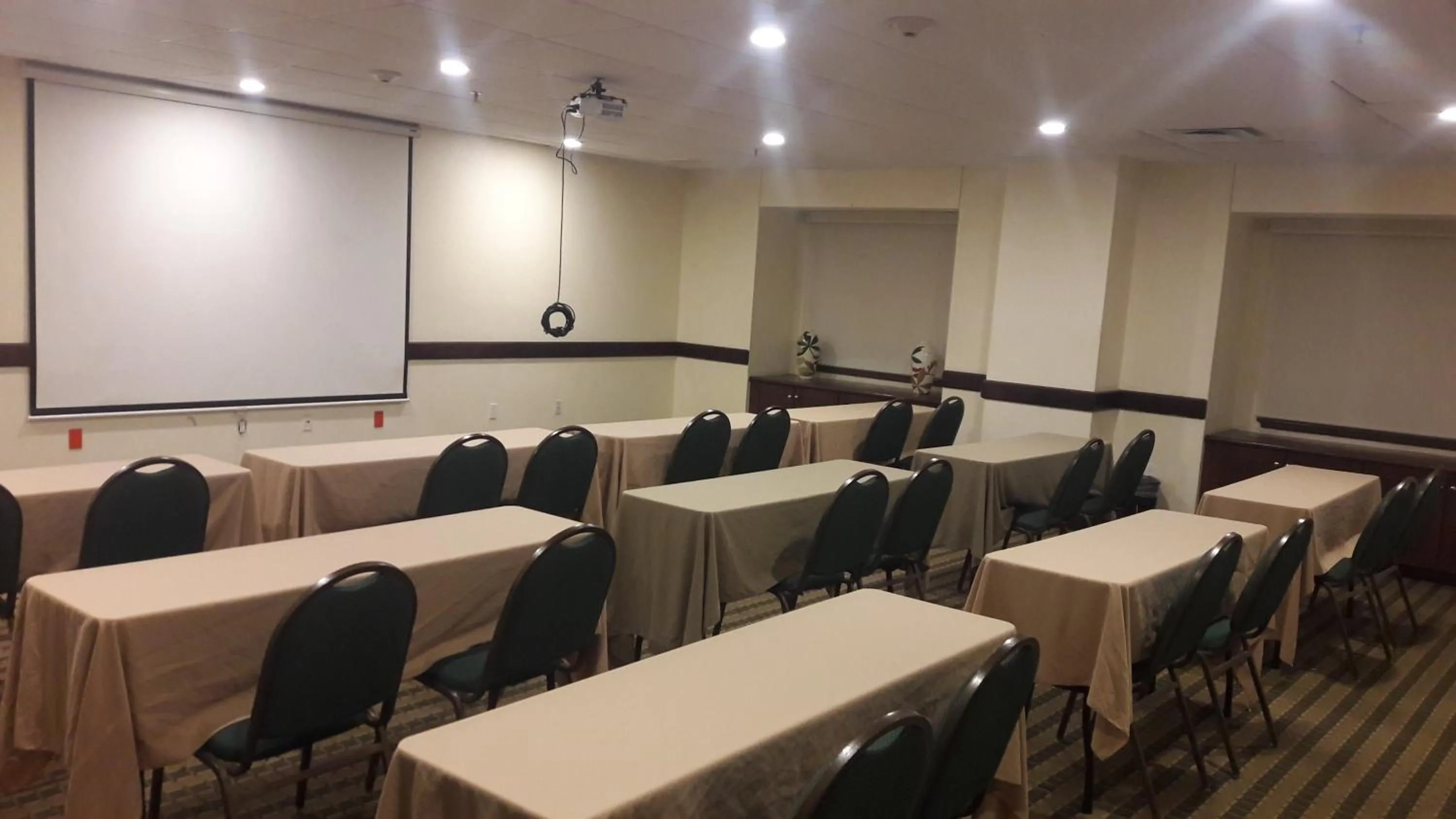Banquet/Function facilities in Microtel Inn and Suites by Wyndham Ciudad Juarez, US Consulate