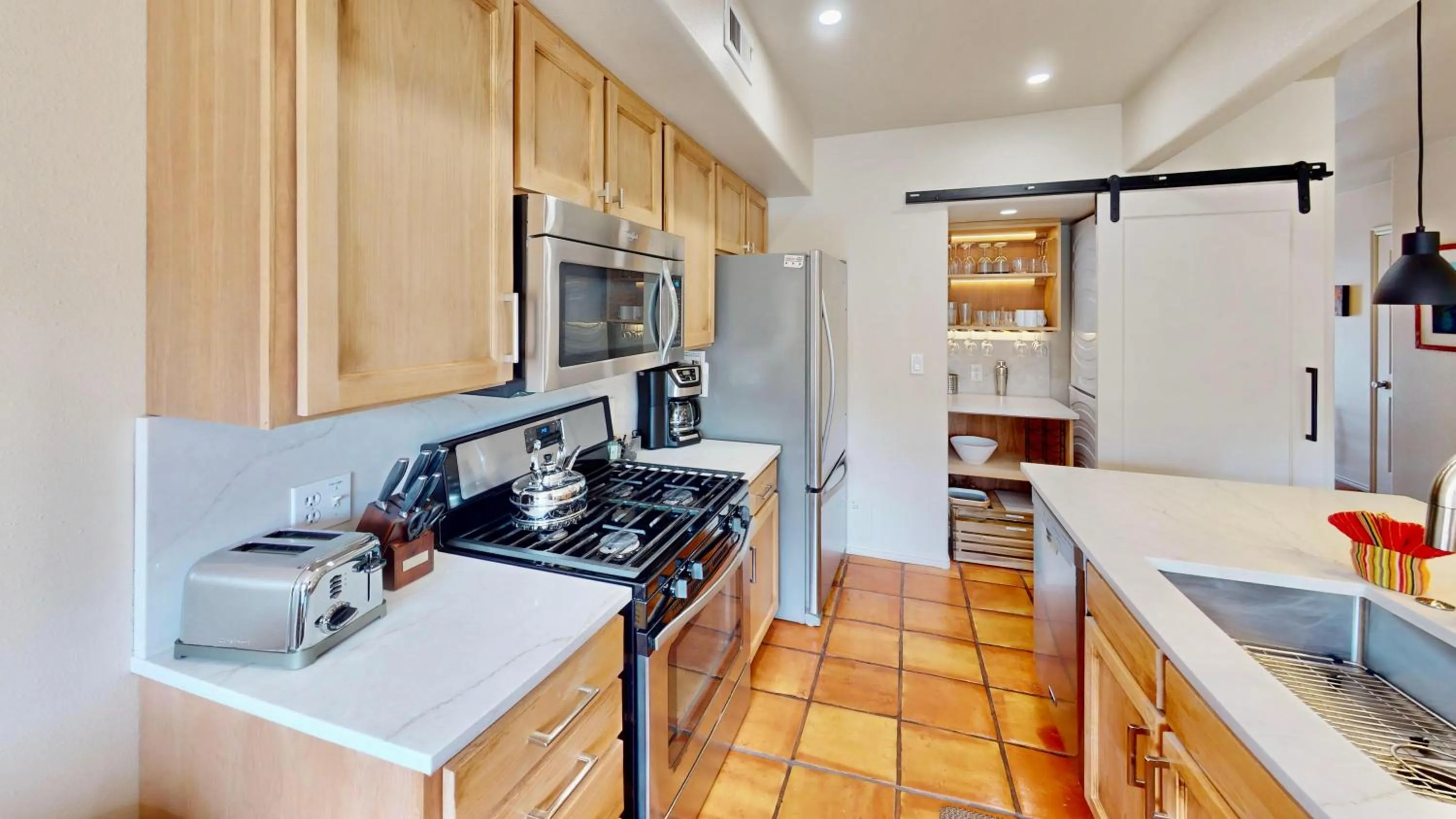 Henning's Escape #3328