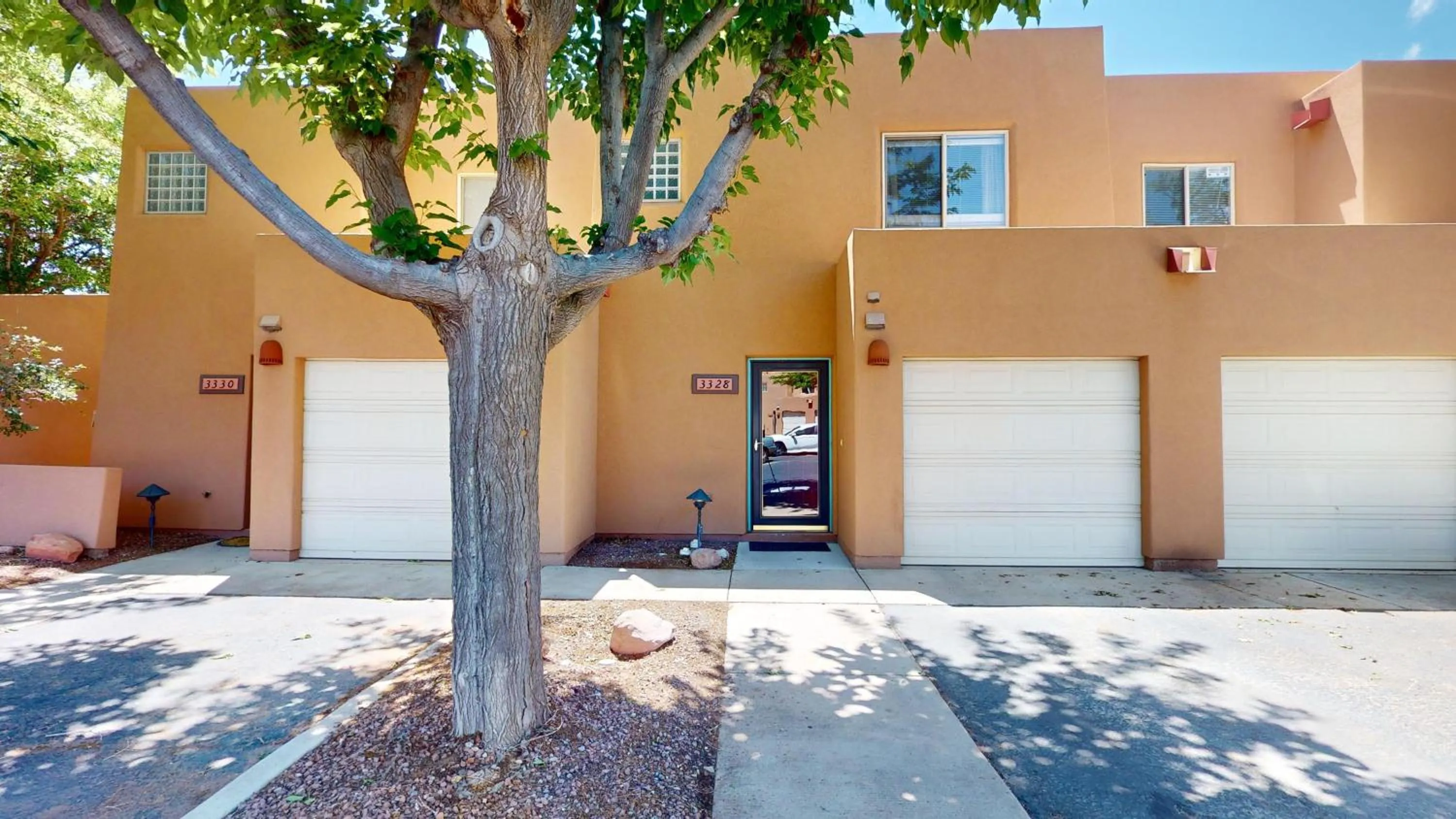 Henning's Escape #3328