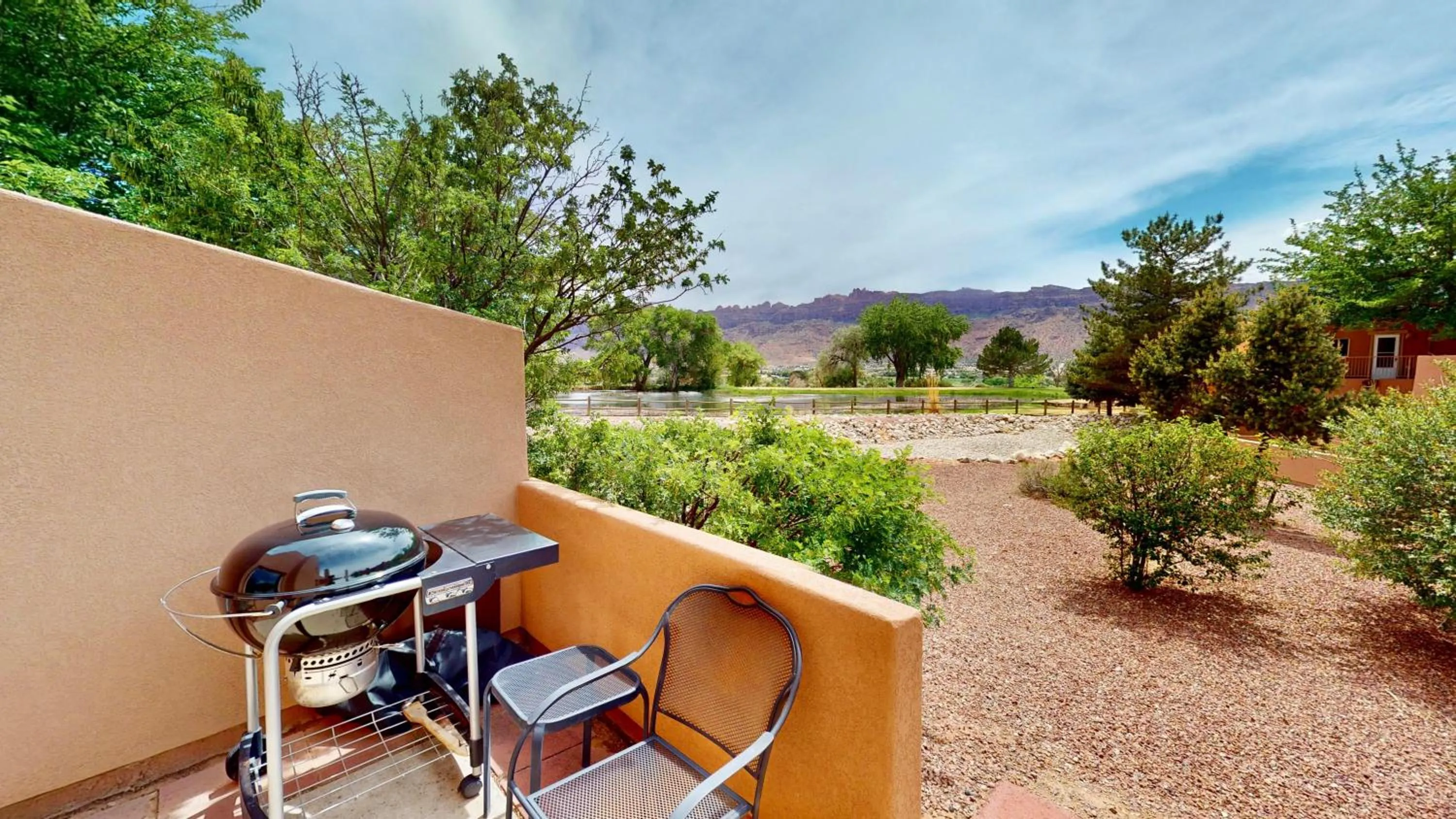 Henning's Escape #3328