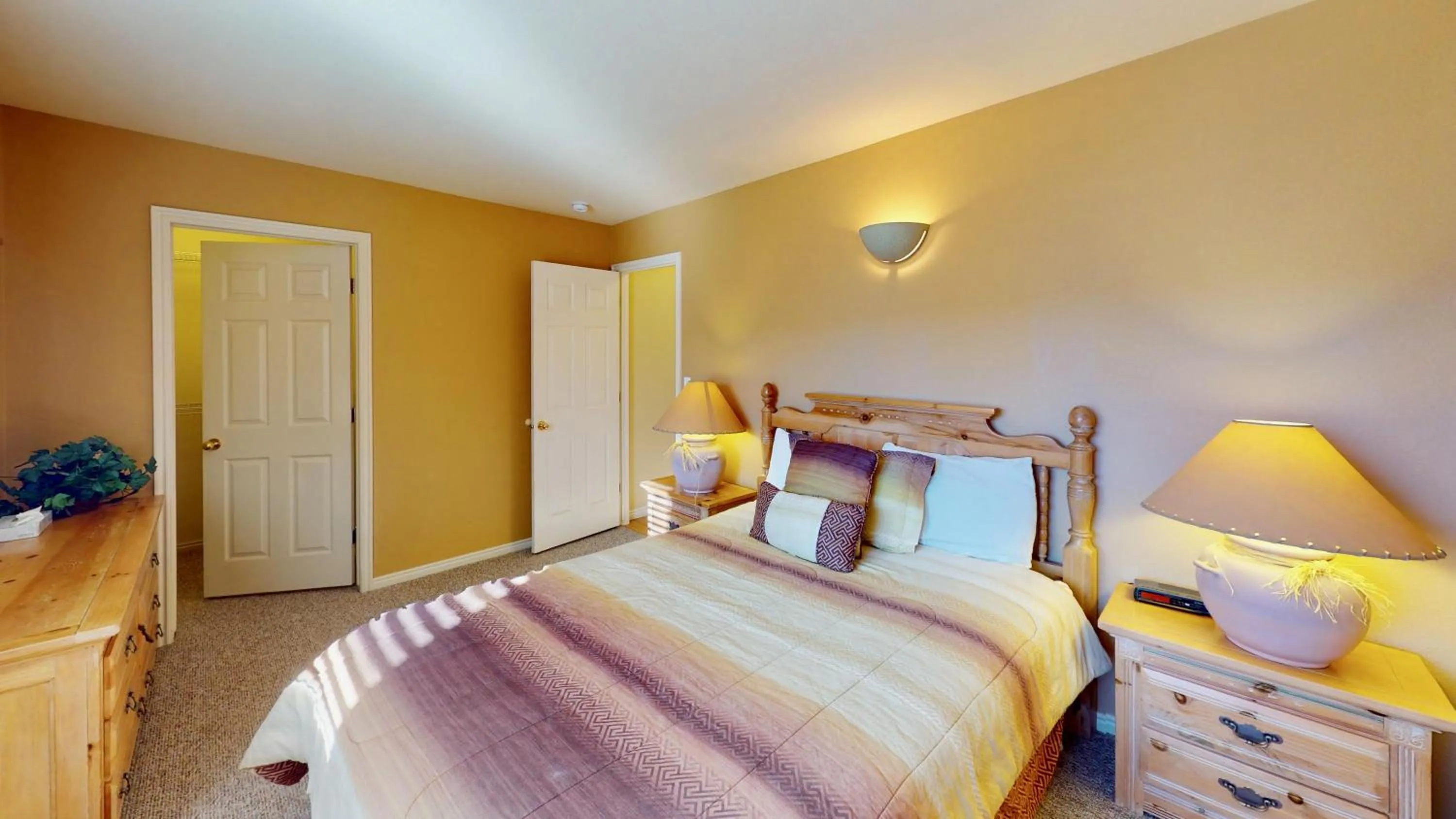 Bed in Kokopelli's Kiva #3230