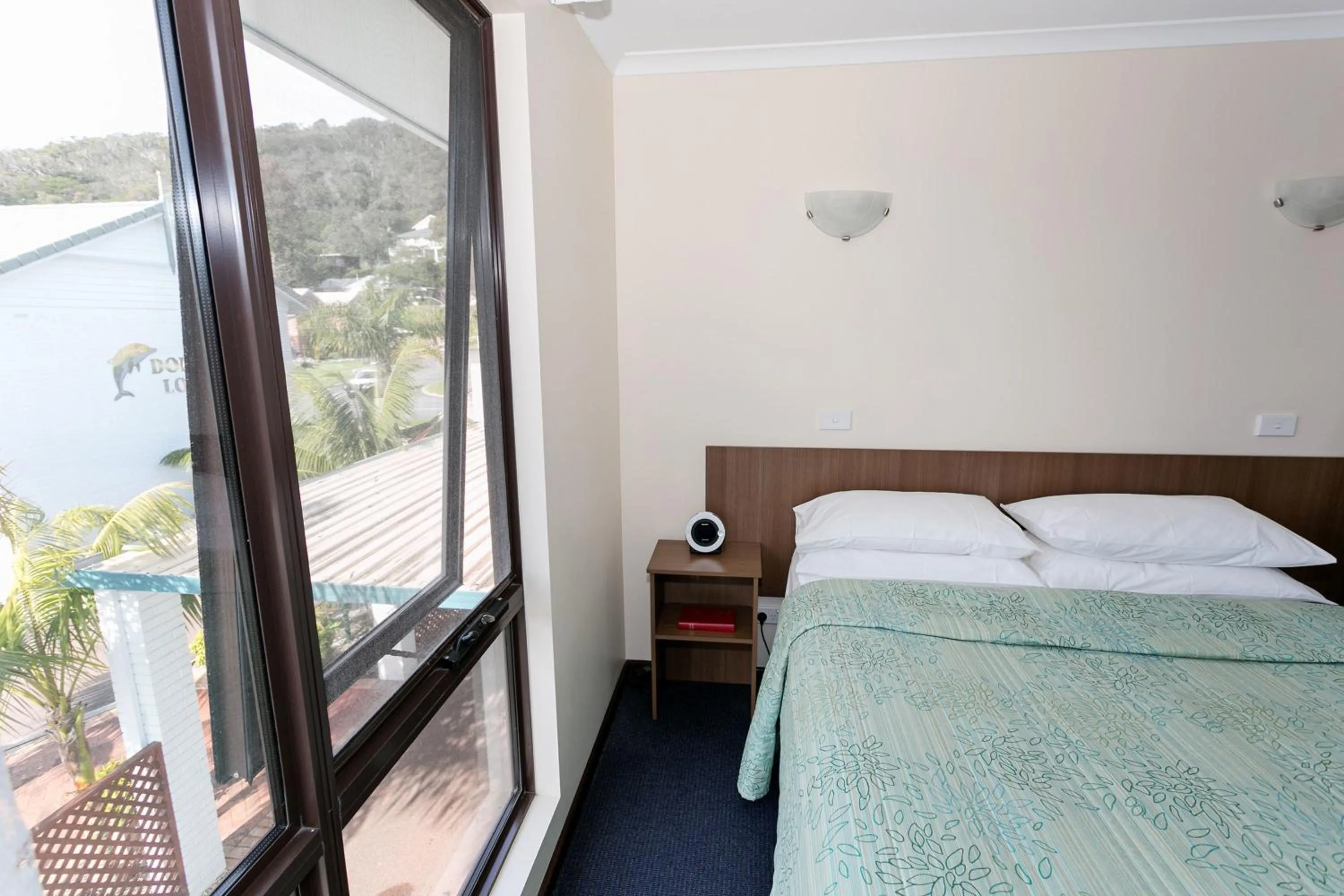 Bed in Dolphin Lodge Albany - Self Contained Apartments at Middleton Beach