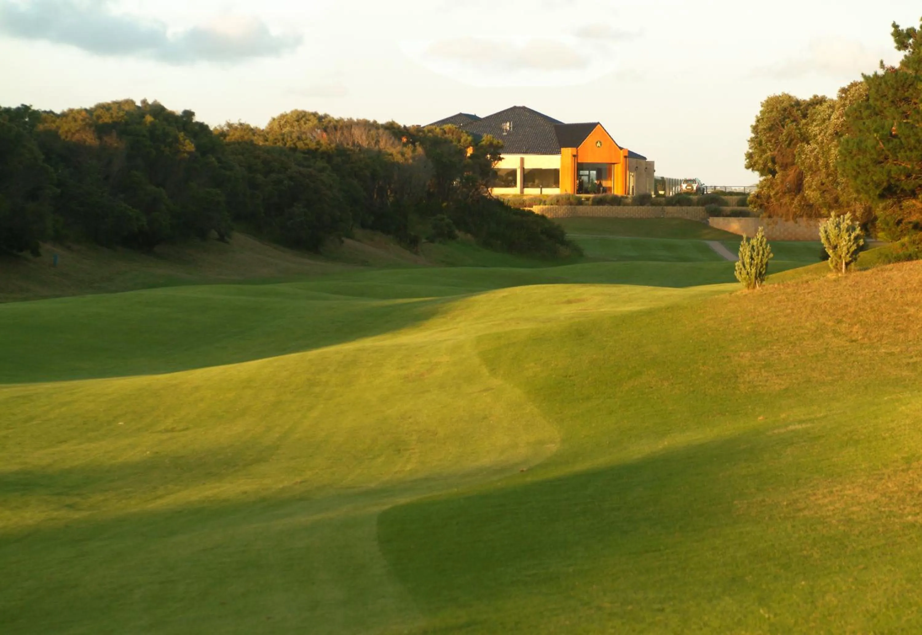 Golfcourse in Dolphin Lodge Albany - Self Contained Apartments at Middleton Beach