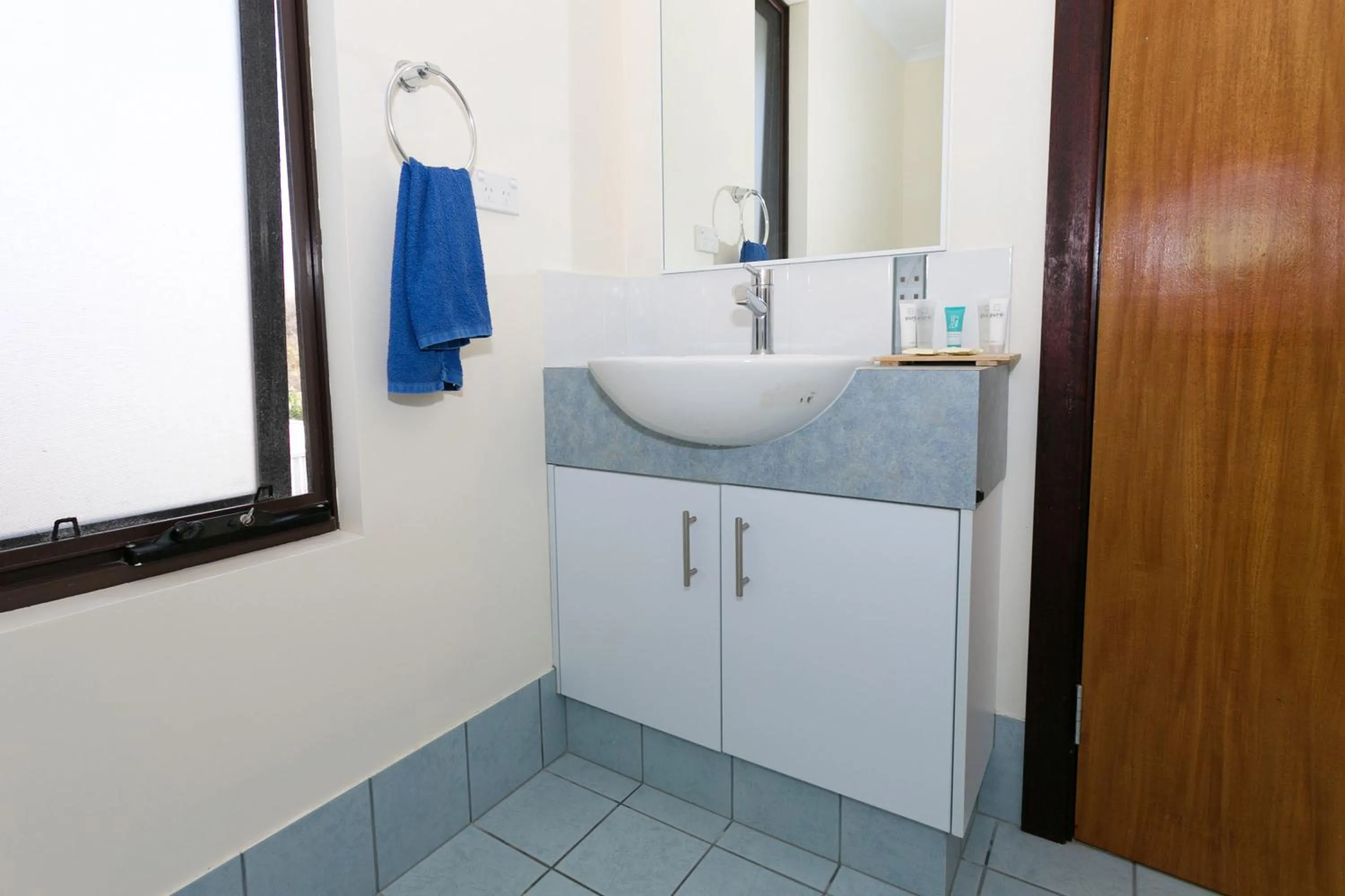 Coffee/tea facilities in Dolphin Lodge Albany - Self Contained Apartments at Middleton Beach