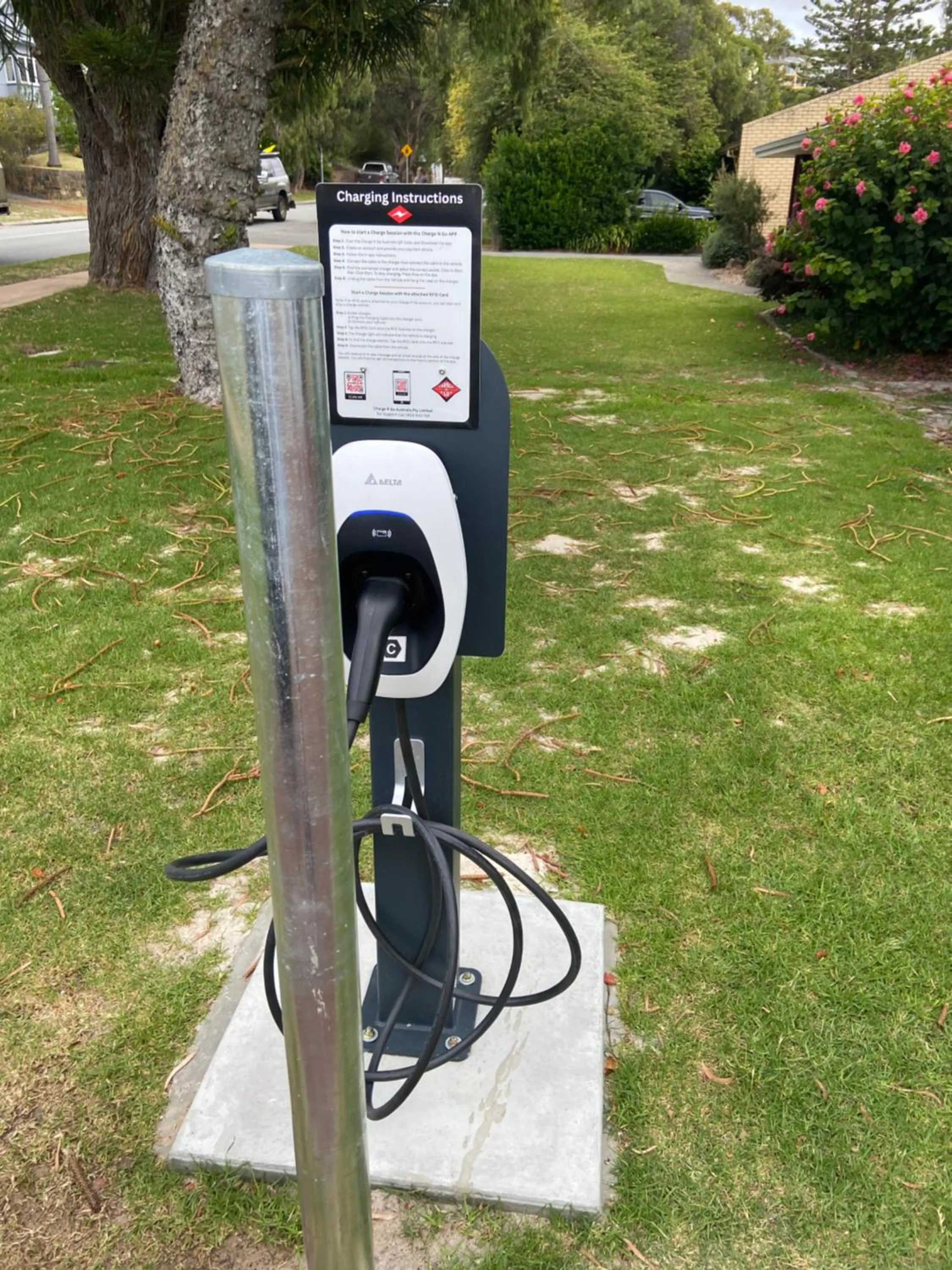 Property building in Dolphin Lodge Albany - Self Contained Apartments at Middleton Beach