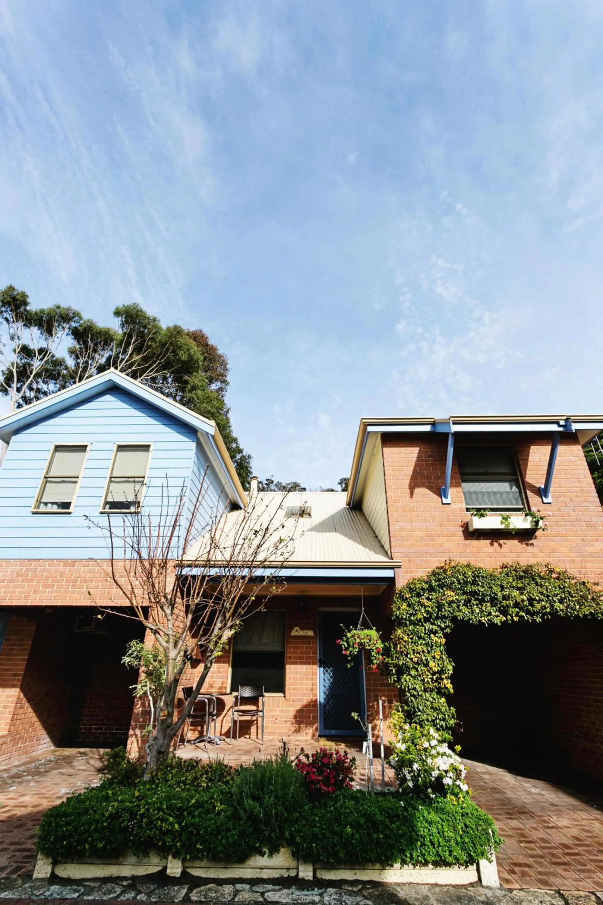 Facade/entrance in Dolphin Lodge Albany - Self Contained Apartments at Middleton Beach