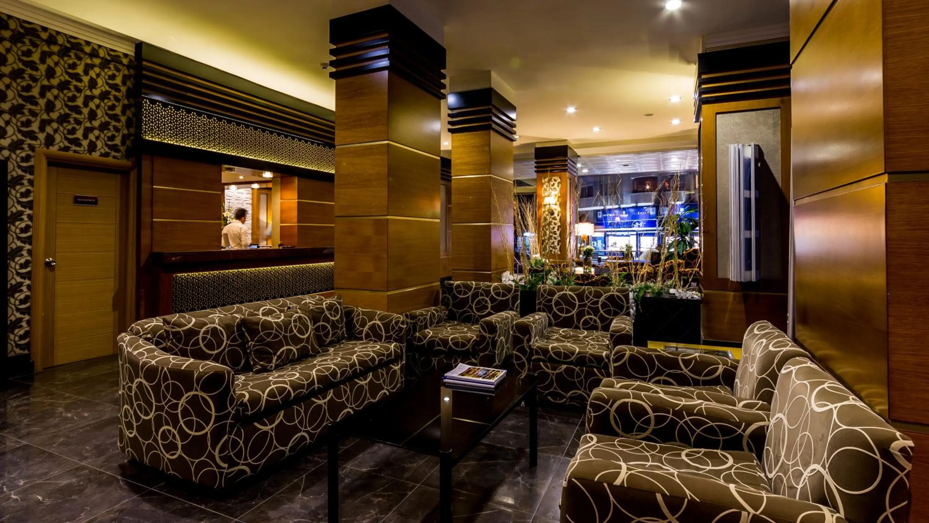 Communal lounge/ TV room in Ketenci Otel