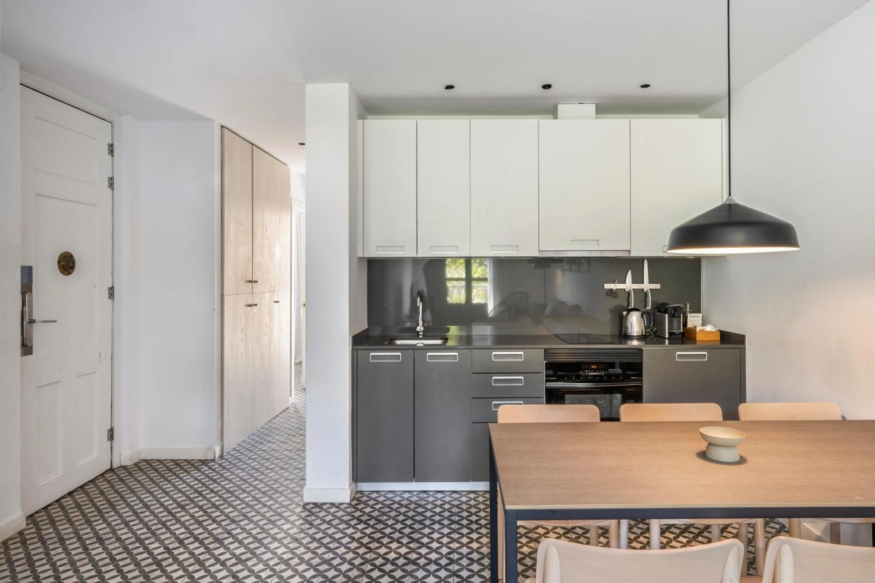 Kitchen or kitchenette in Aspasios Poble Nou Apartments