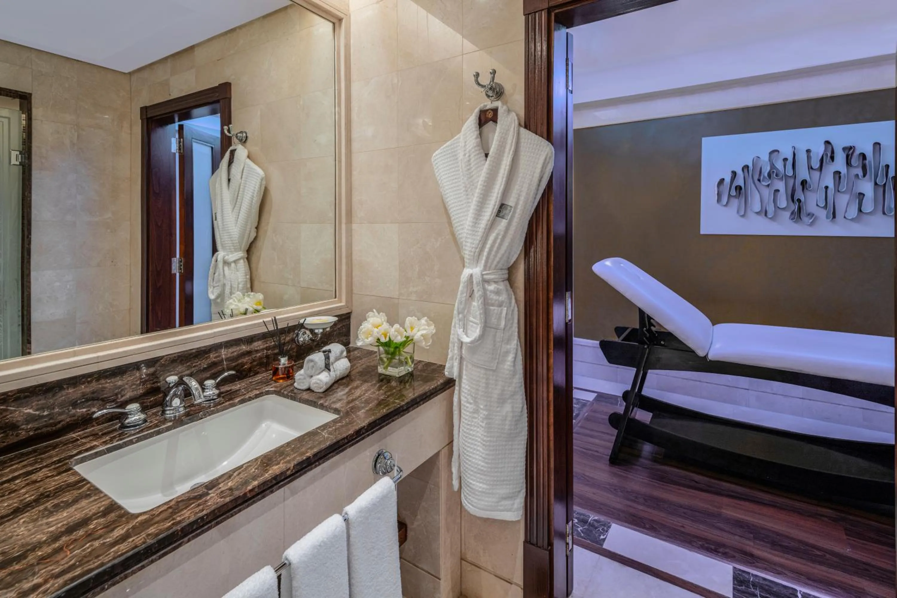 Bathroom in Makkah Clock Royal Tower, A Fairmont Hotel