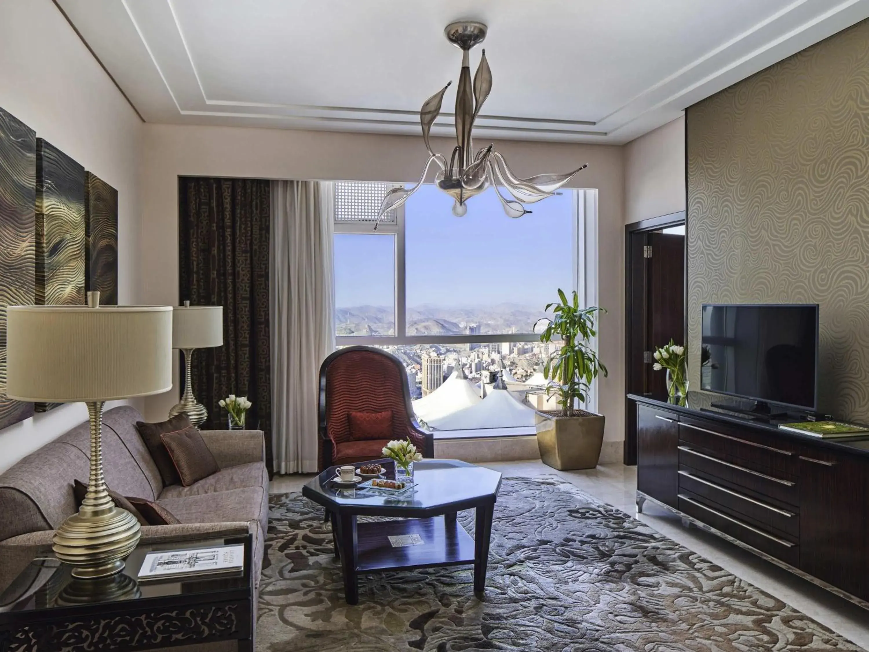 Fairmont Gold Executive Suite with City View in Makkah Clock Royal Tower, A Fairmont Hotel Fairmont Gold Executive Suite with City View in Makkah Clock Royal Tower, A Fairmont Hotel
