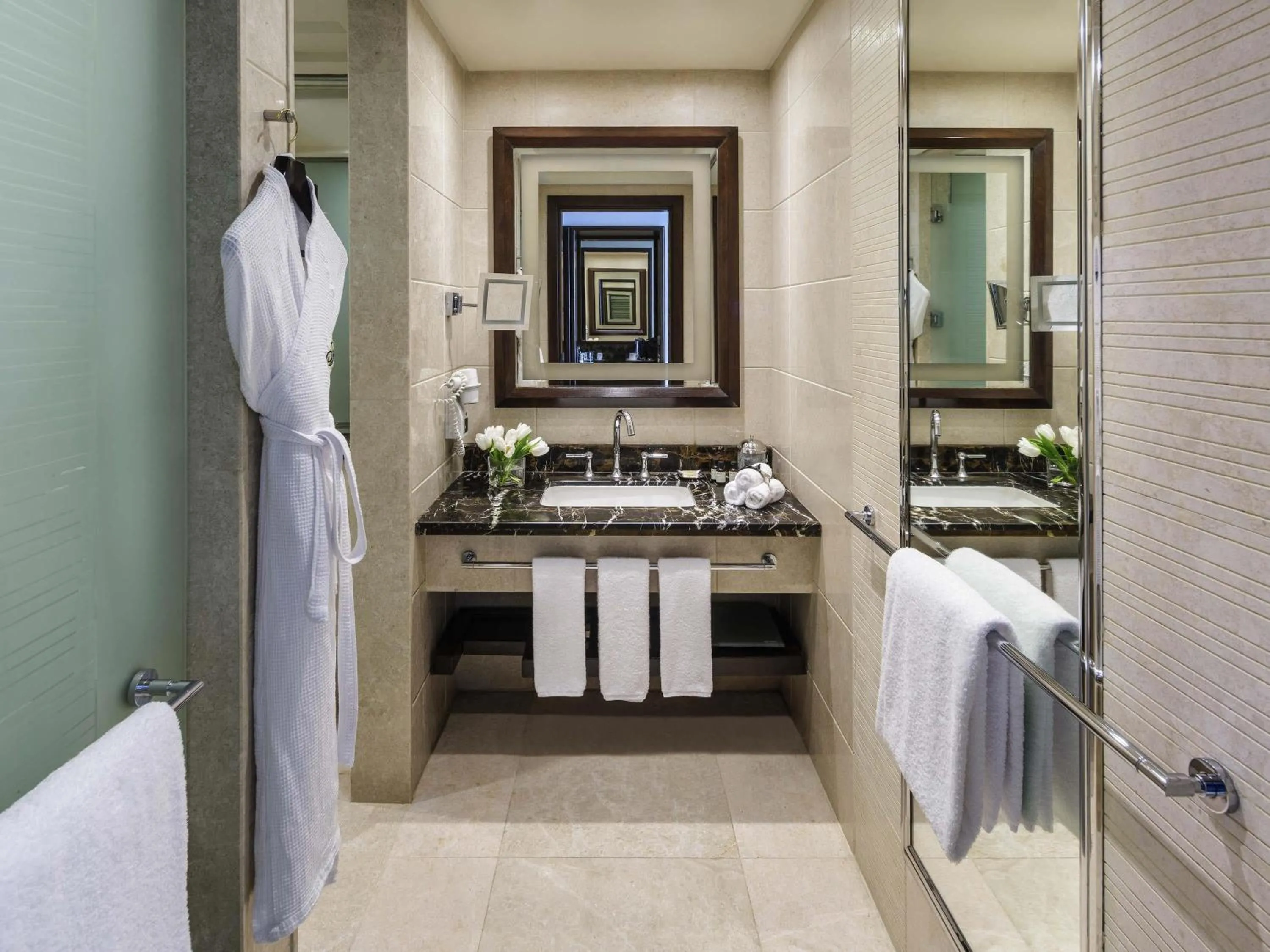 Junior King Suite Kaaba in Makkah Clock Royal Tower, A Fairmont Hotel