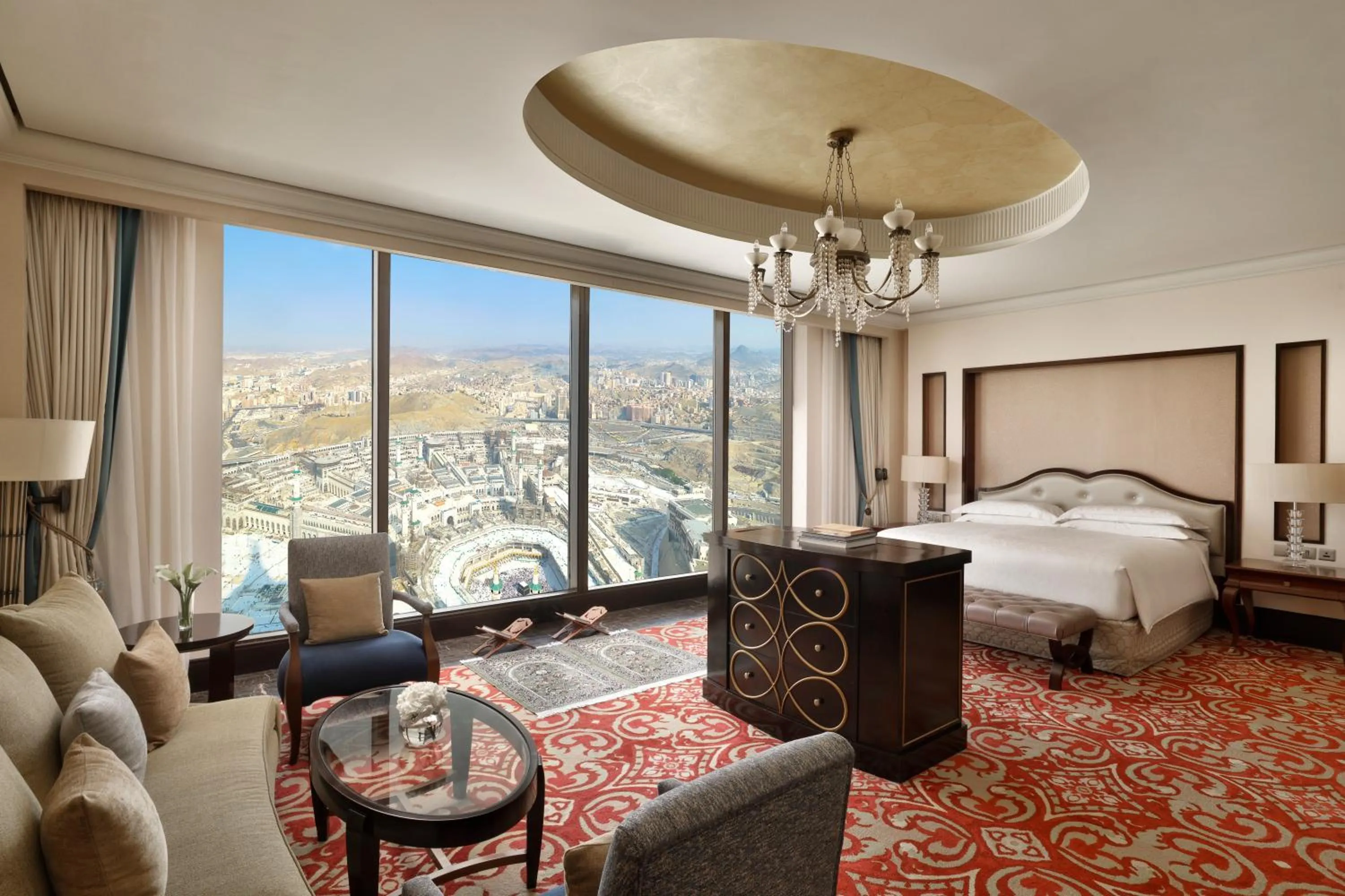 Bedroom, Bed in Makkah Clock Royal Tower, A Fairmont Hotel