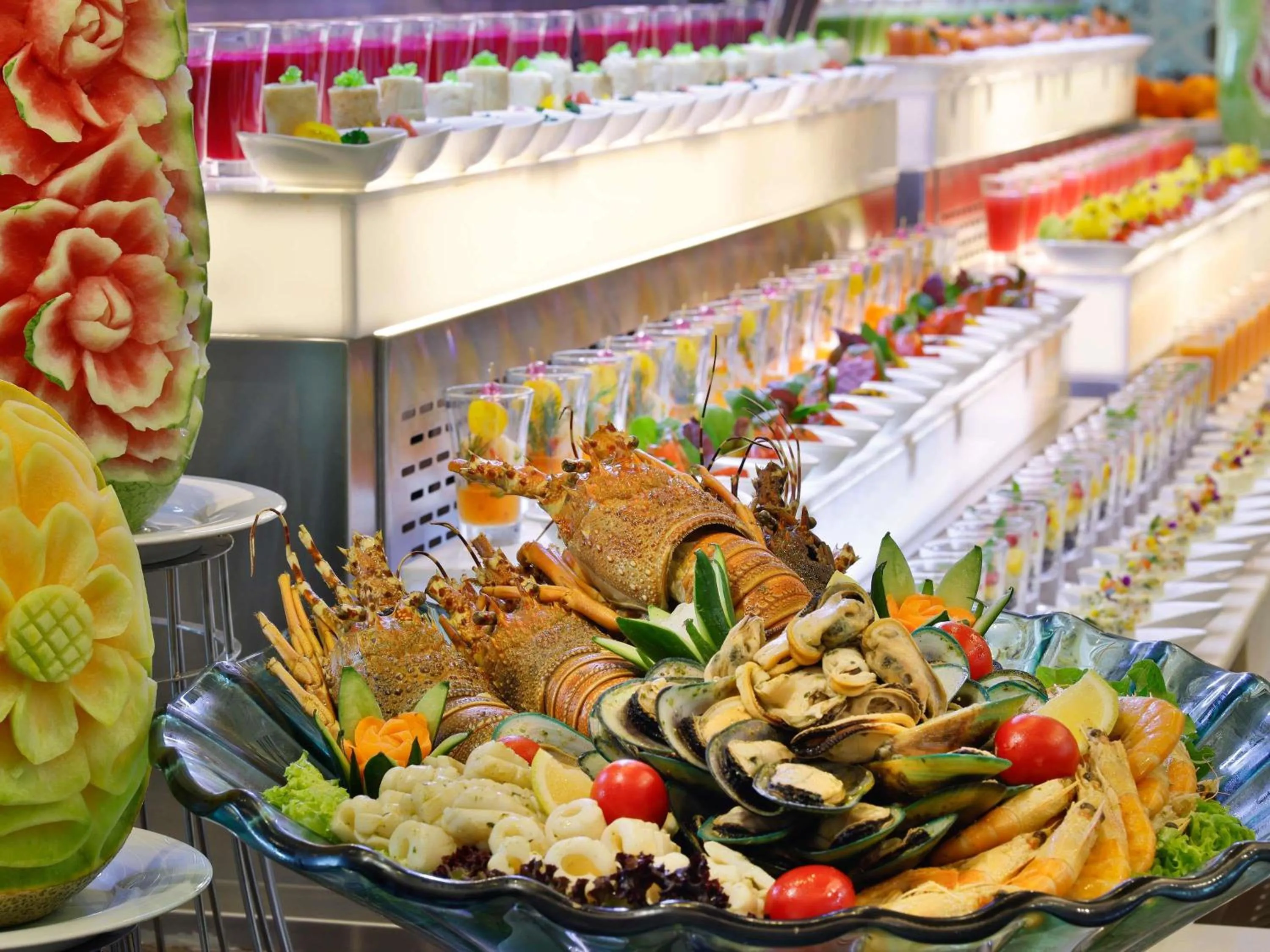 Restaurant/places to eat in Makkah Clock Royal Tower, A Fairmont Hotel