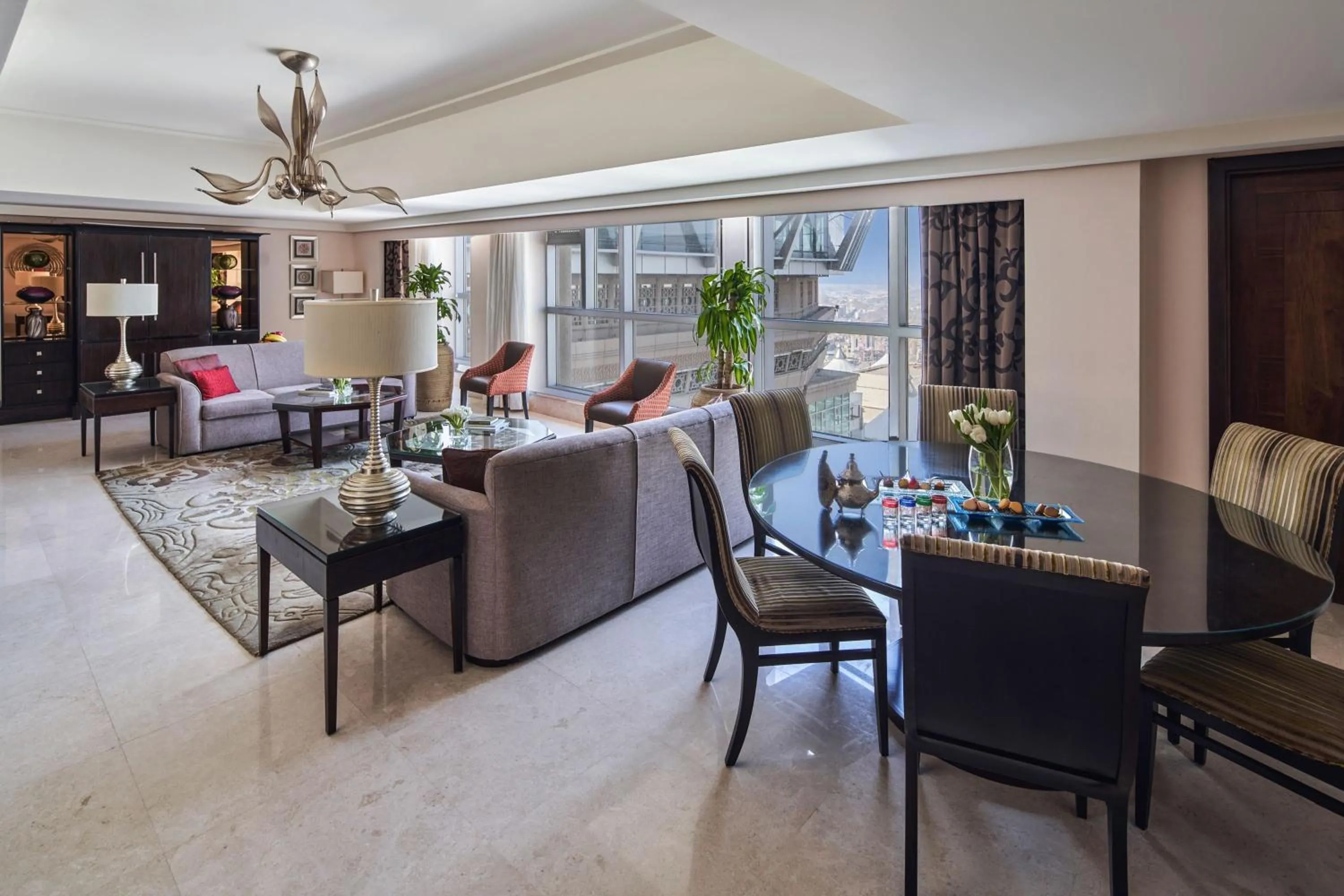 Living room in Makkah Clock Royal Tower, A Fairmont Hotel