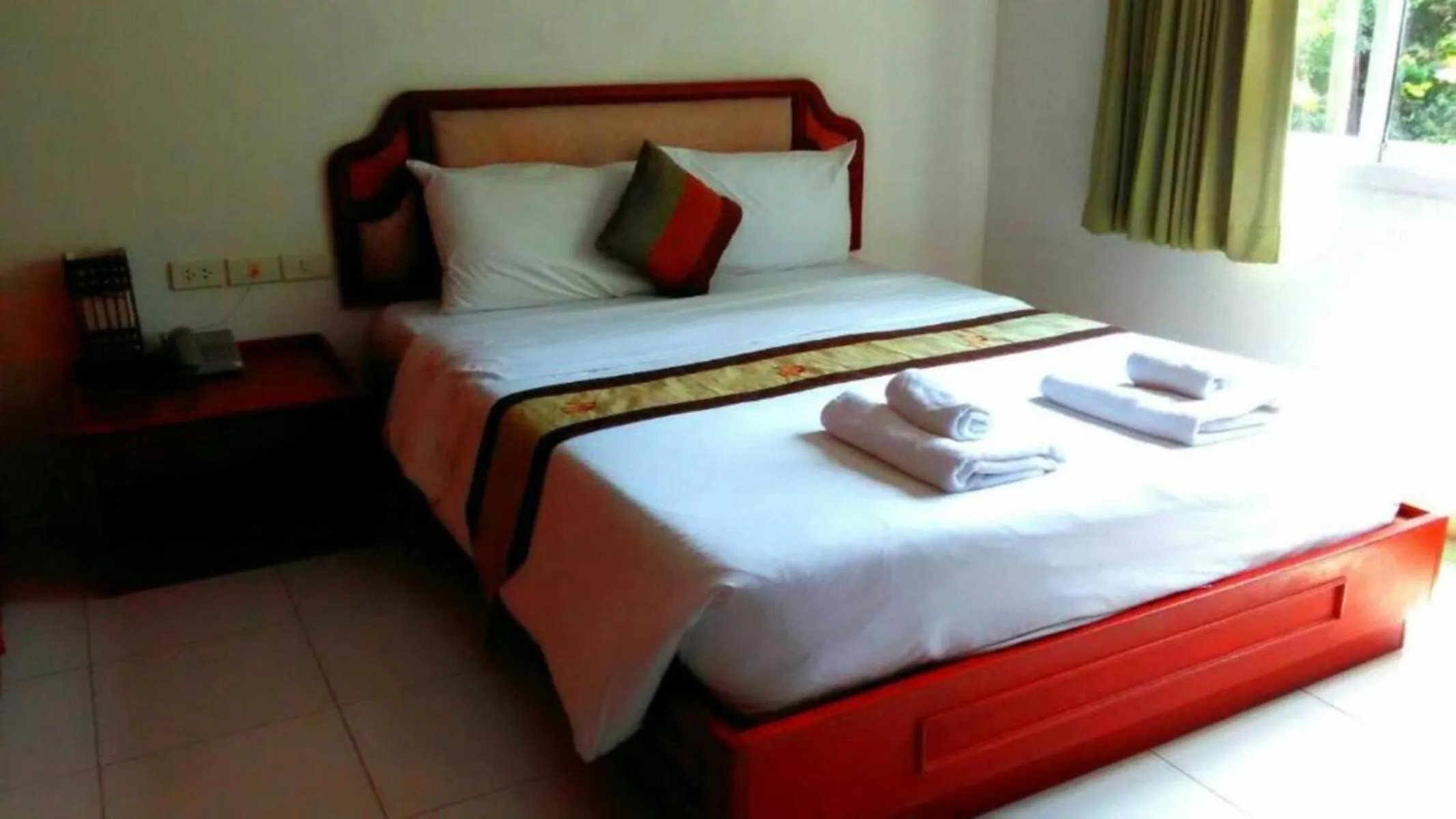 Bed in Chaweng Tara Hotel