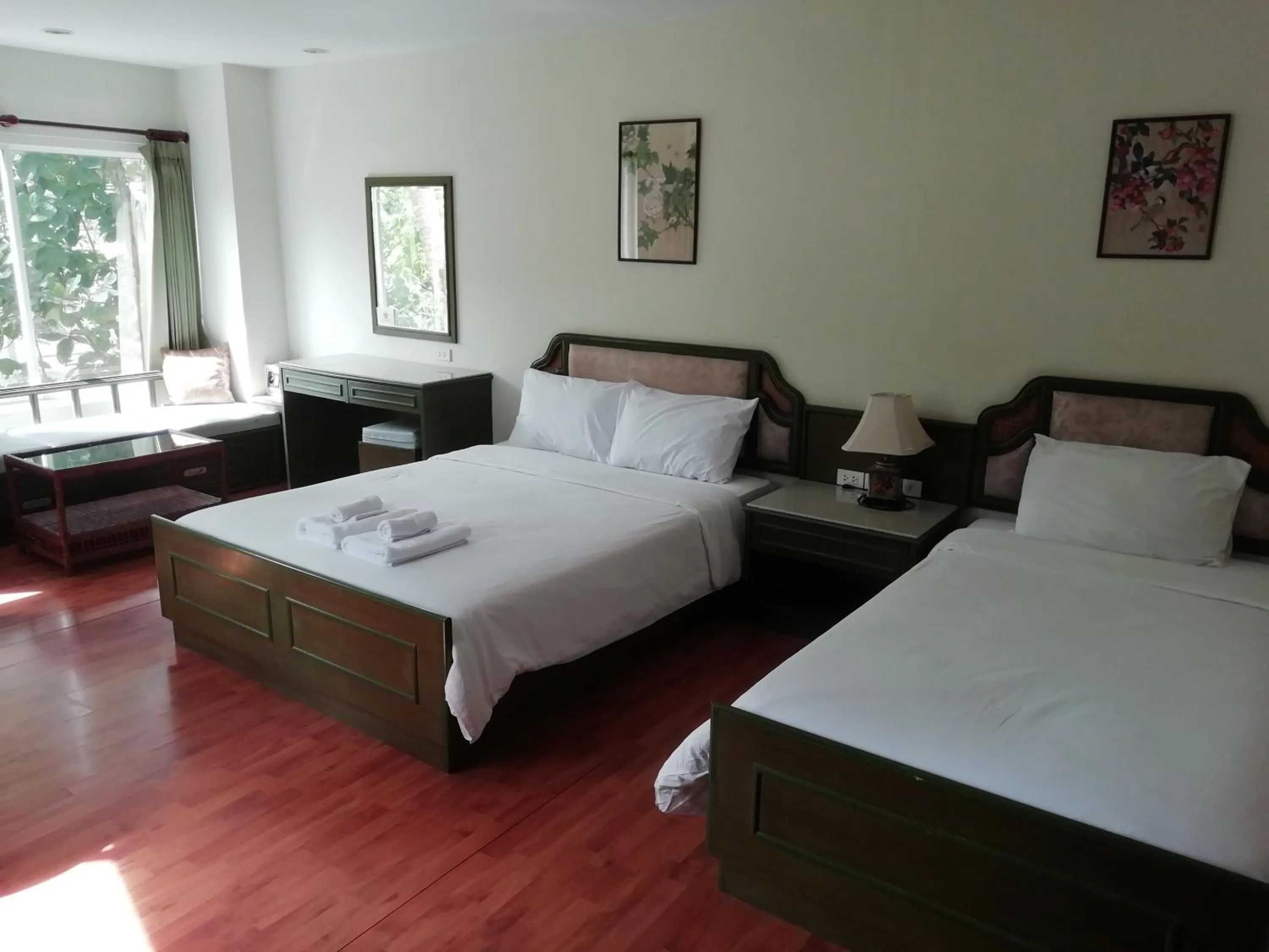 Bed in Chaweng Tara Hotel