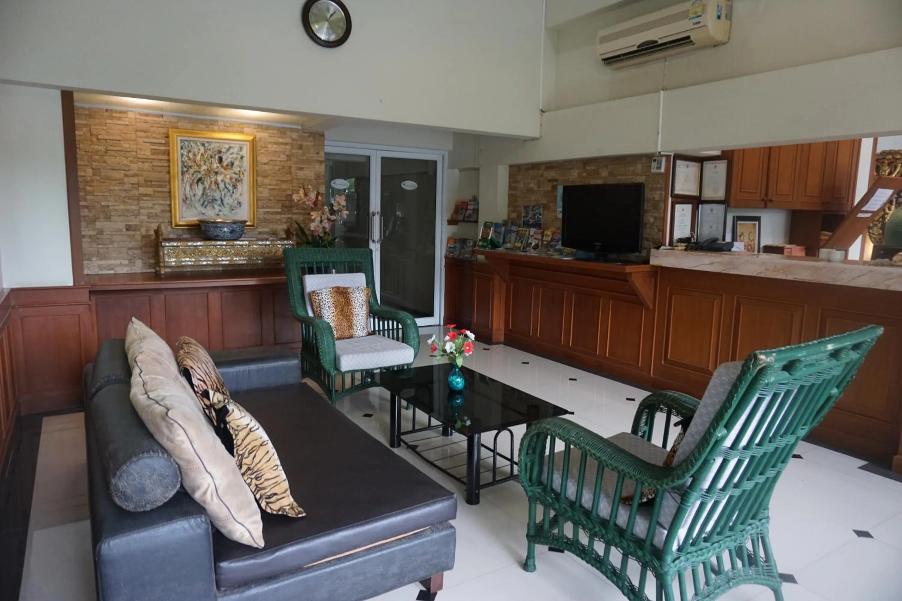 Living room in Chaweng Tara Hotel