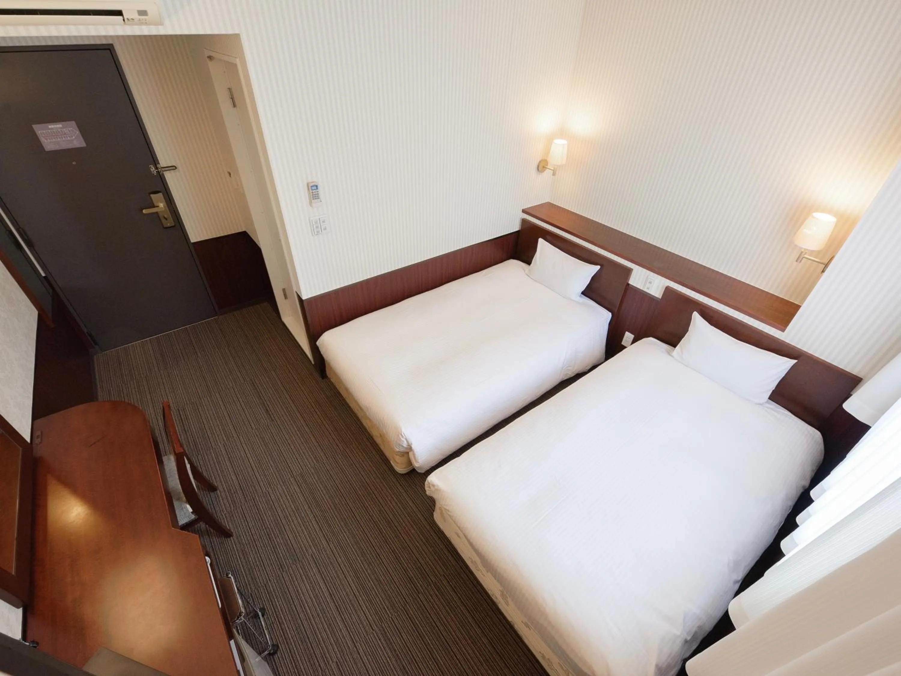 Photo of the whole room, Bed in Hotel Hillarys