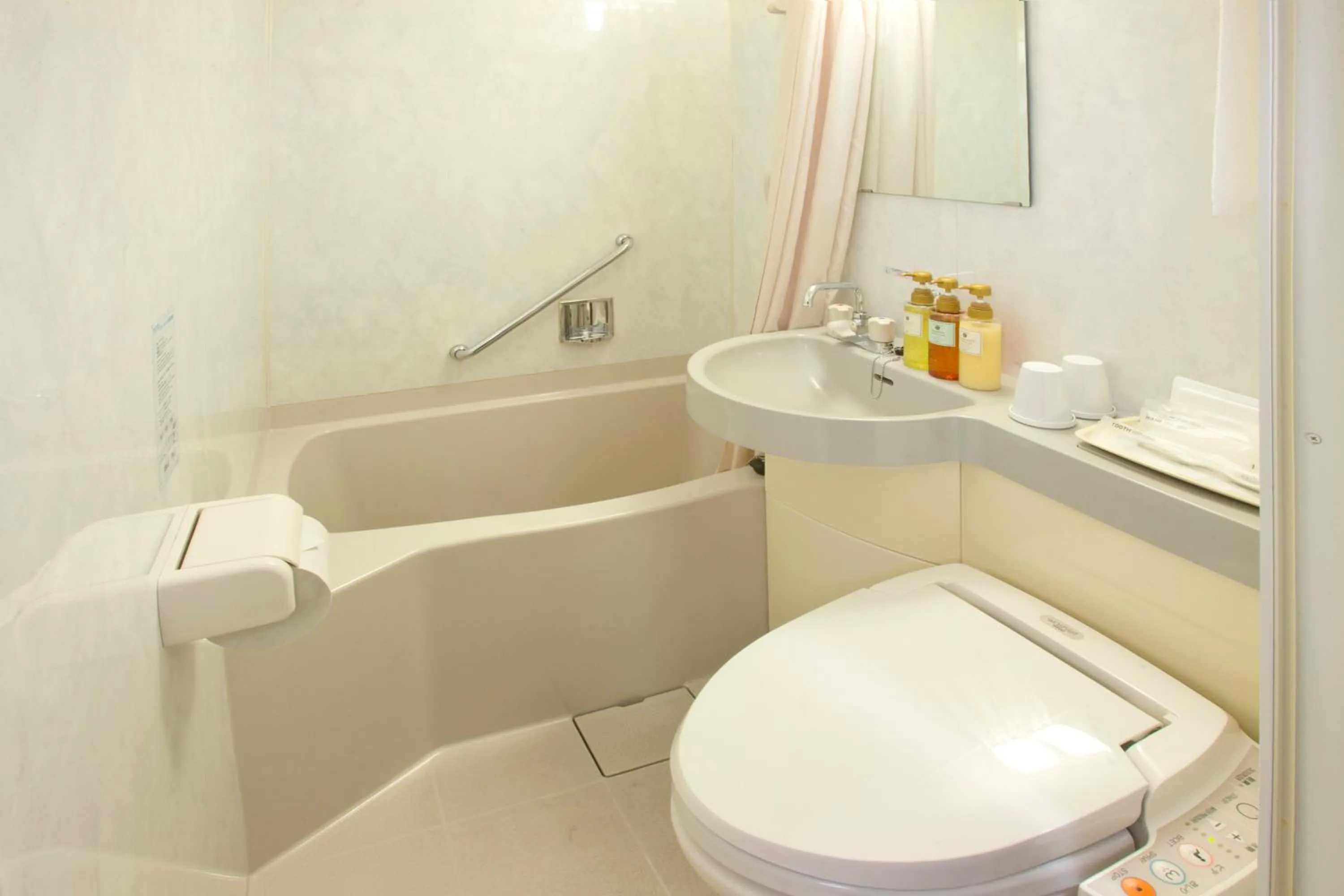 Toilet in Hotel Hillarys