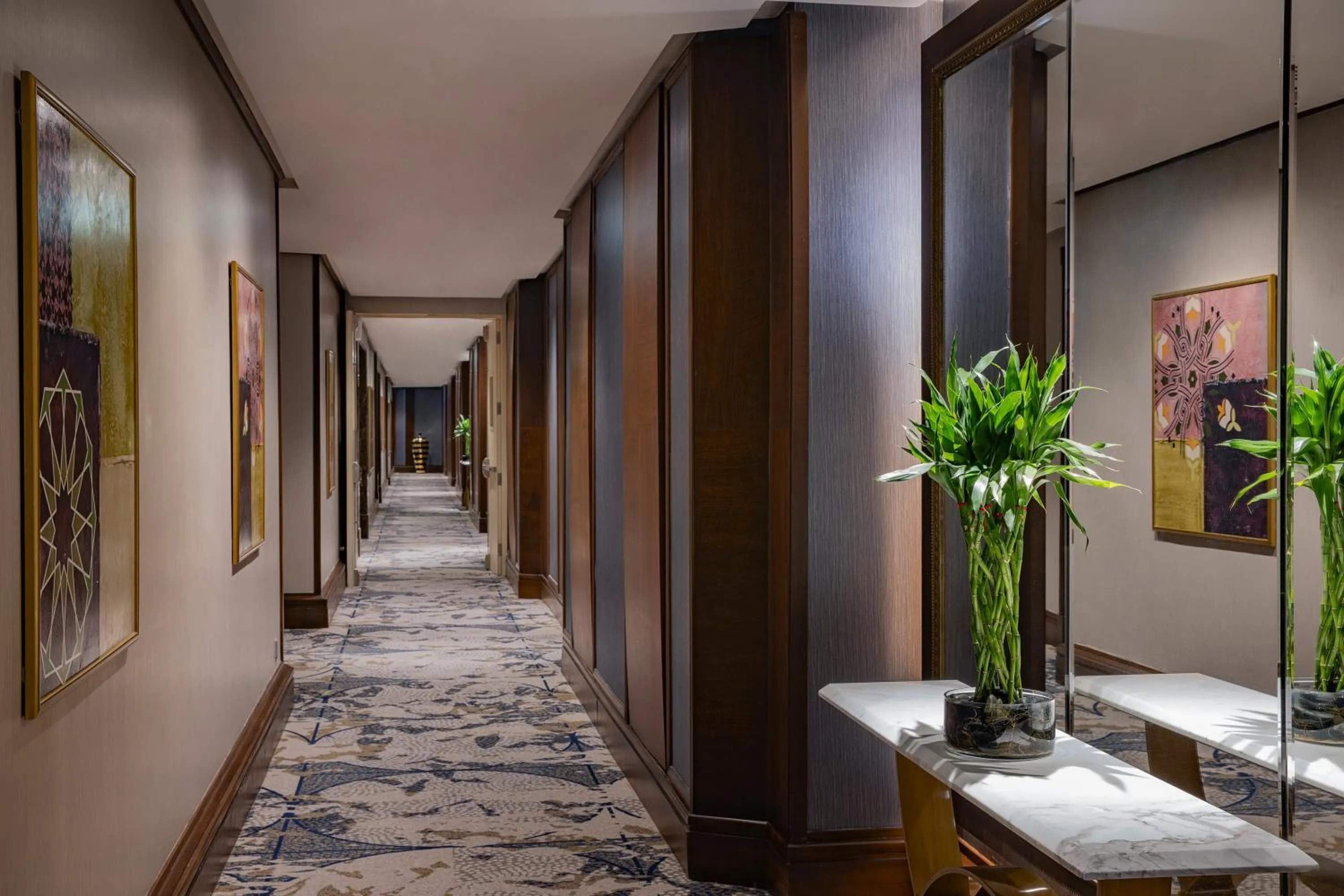 elevator in Raffles Makkah Palace