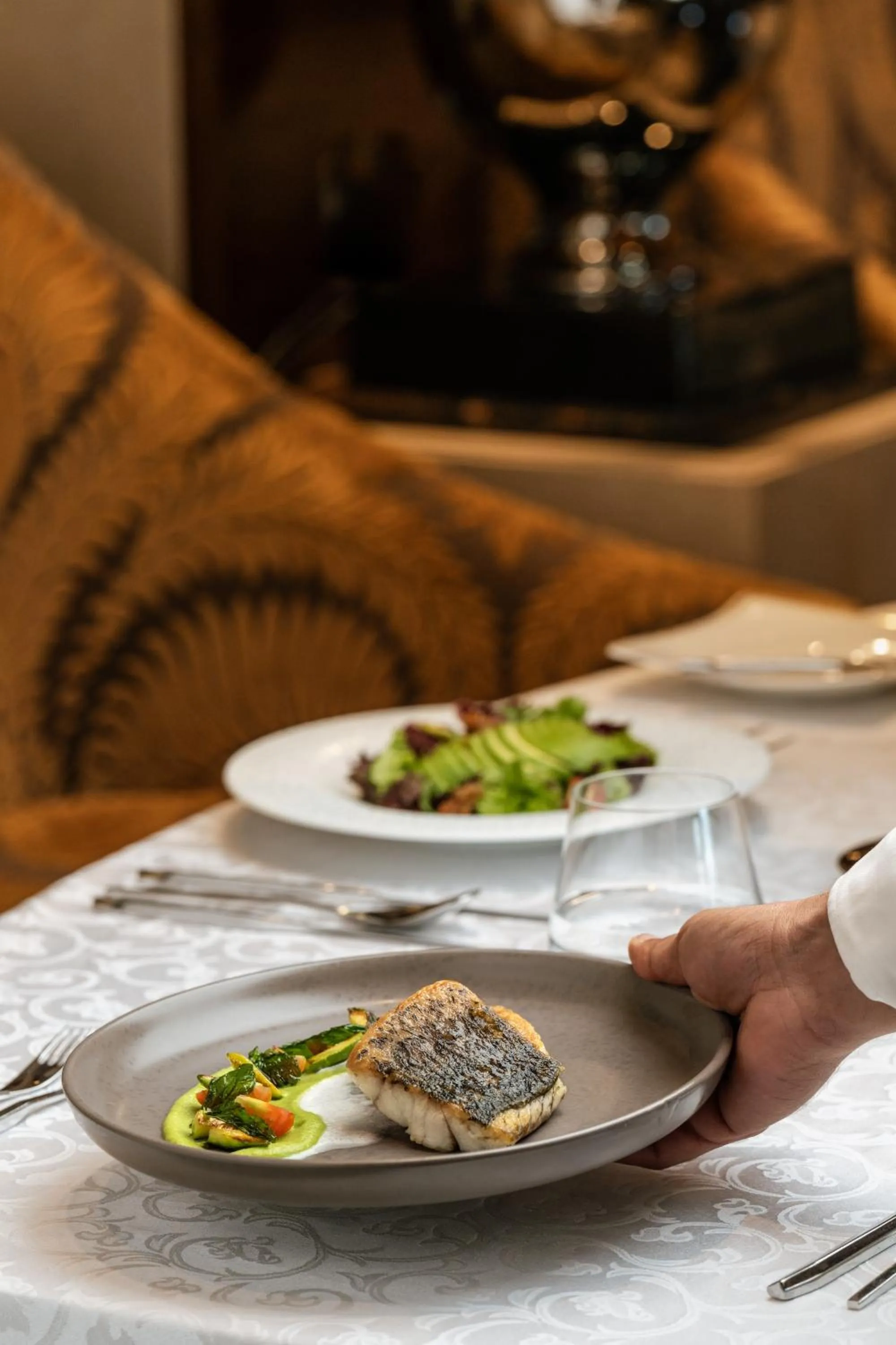 Restaurant/places to eat in Raffles Makkah Palace