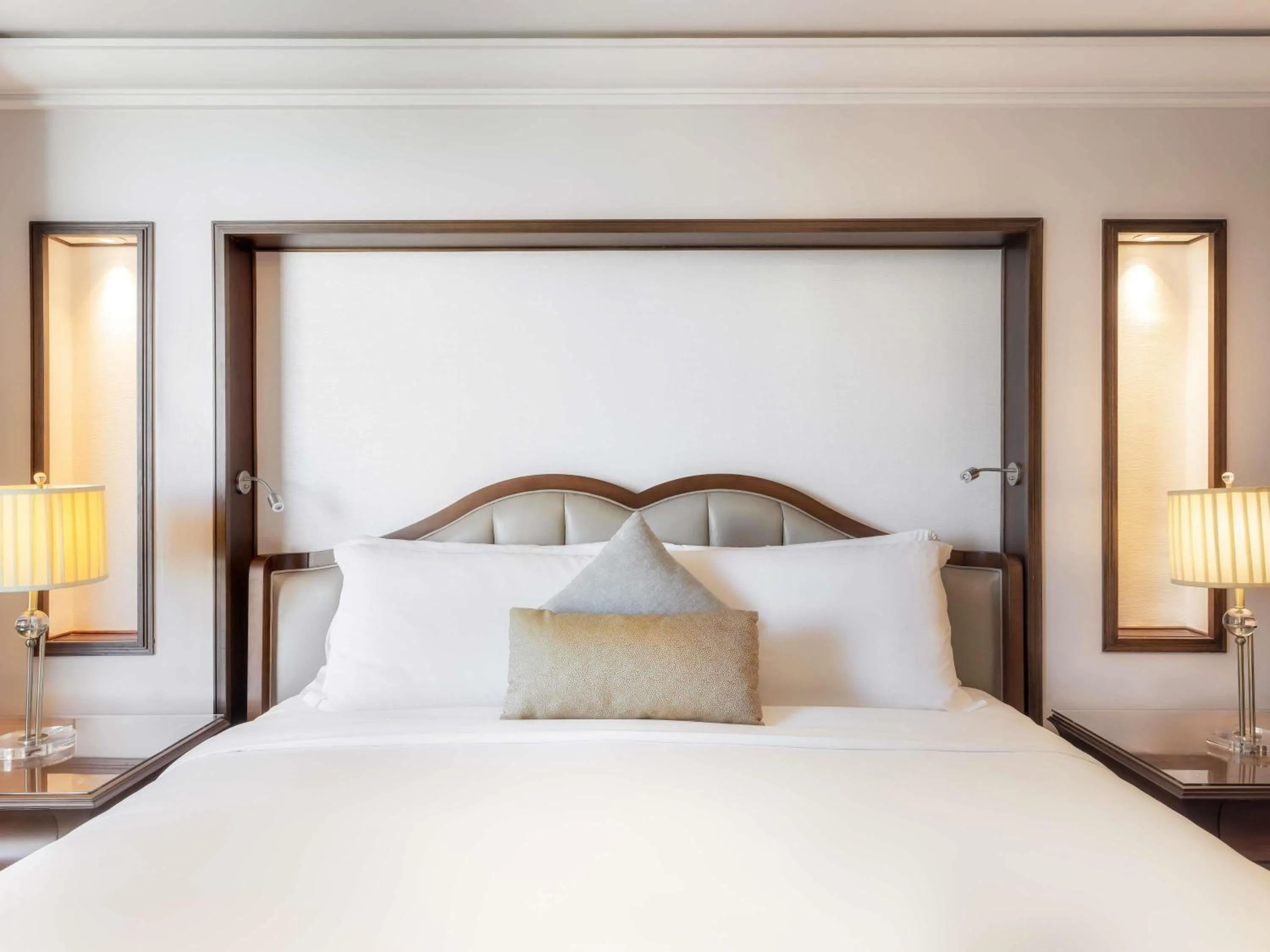 Bedroom, Bed in Raffles Makkah Palace