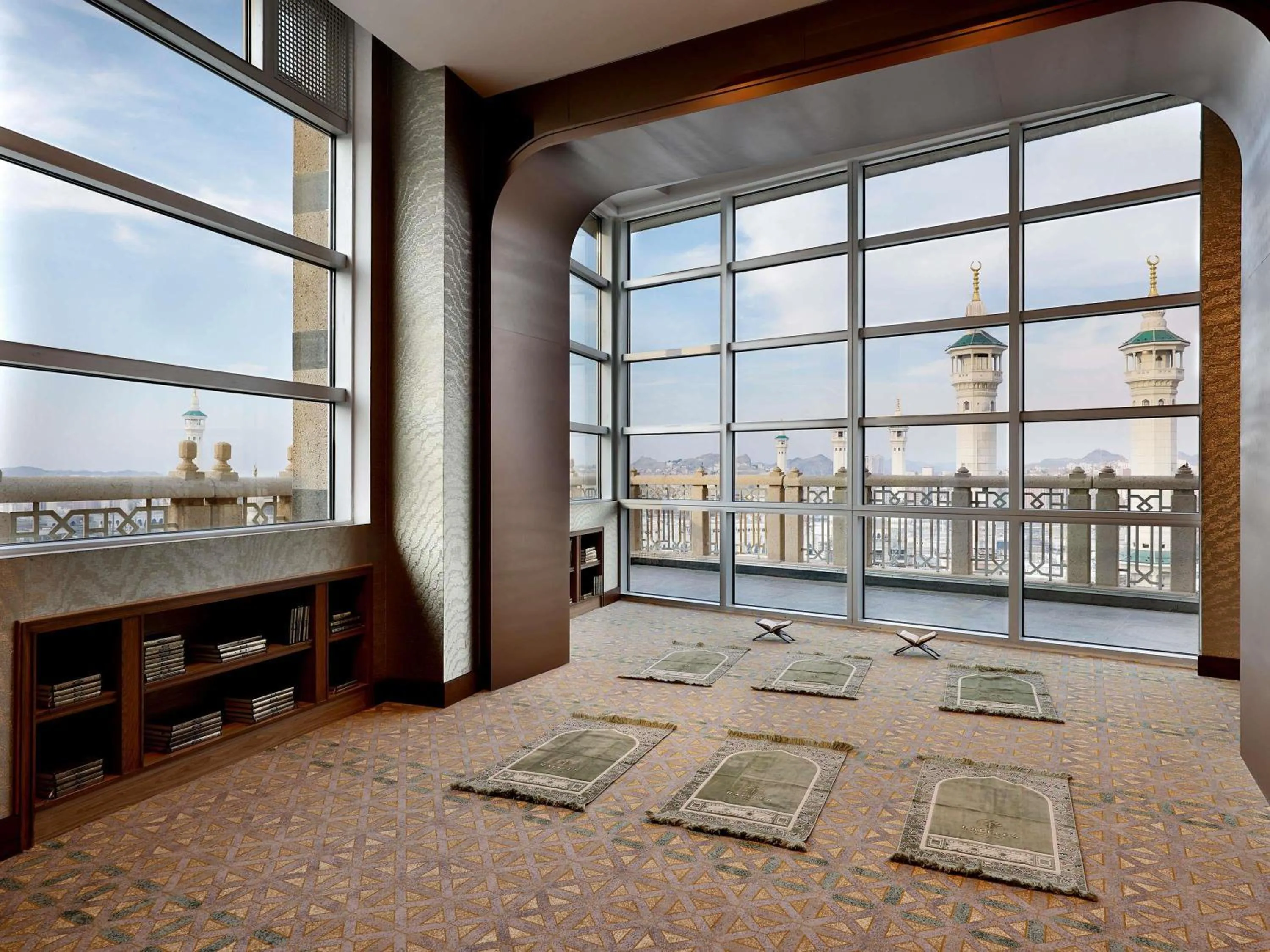 Property building, Bed in Raffles Makkah Palace