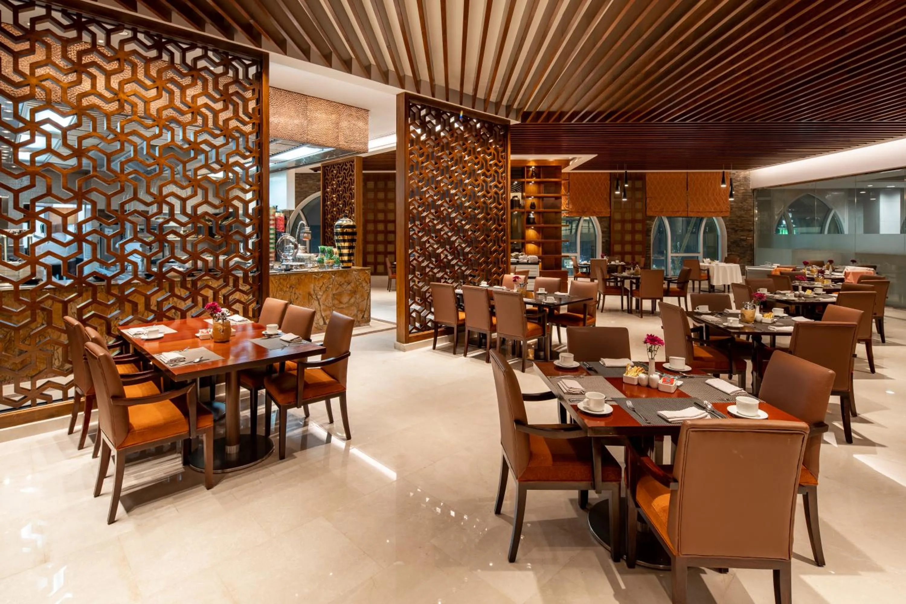 Restaurant/places to eat in Raffles Makkah Palace