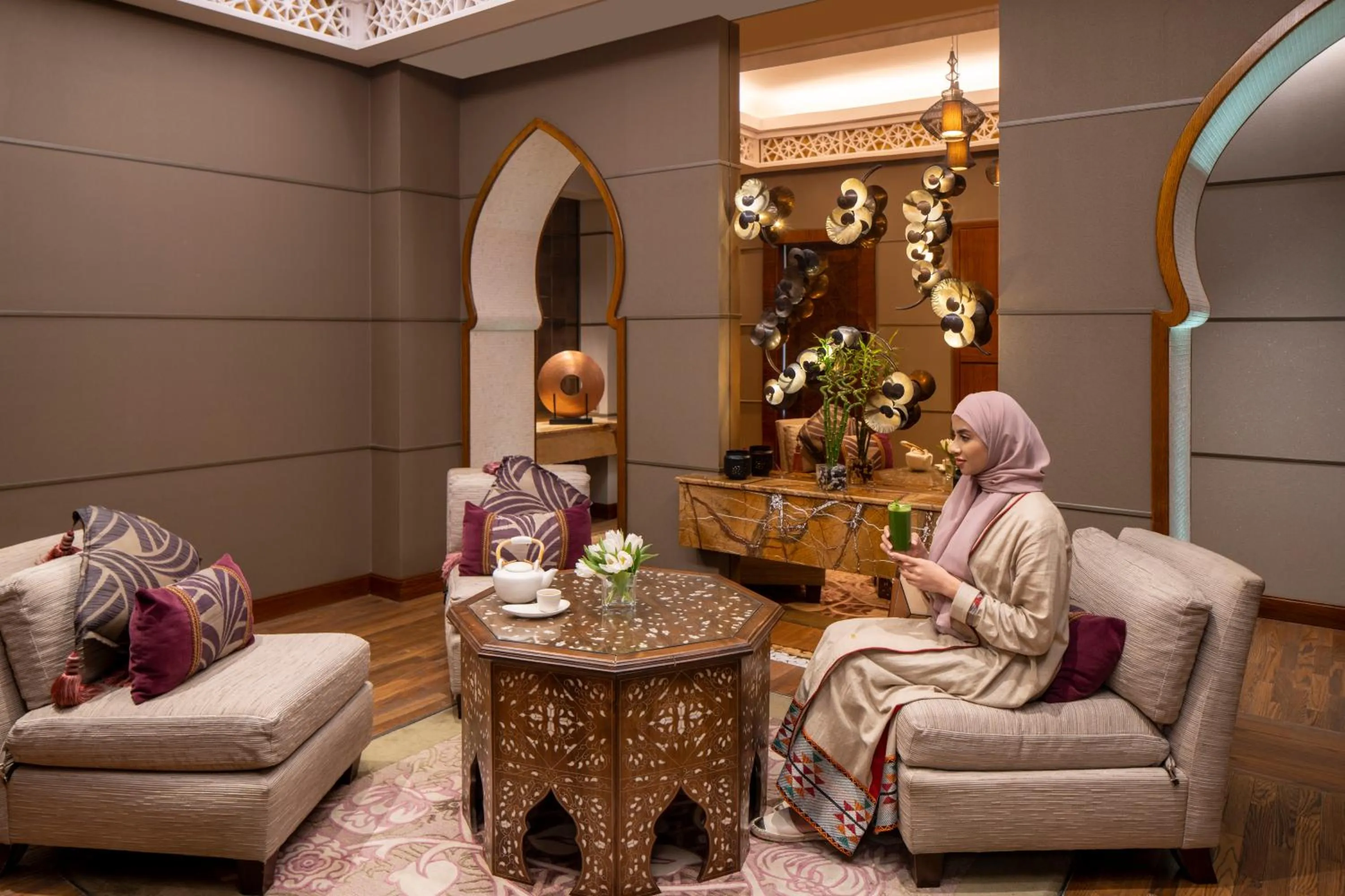 Restaurant/places to eat in Raffles Makkah Palace