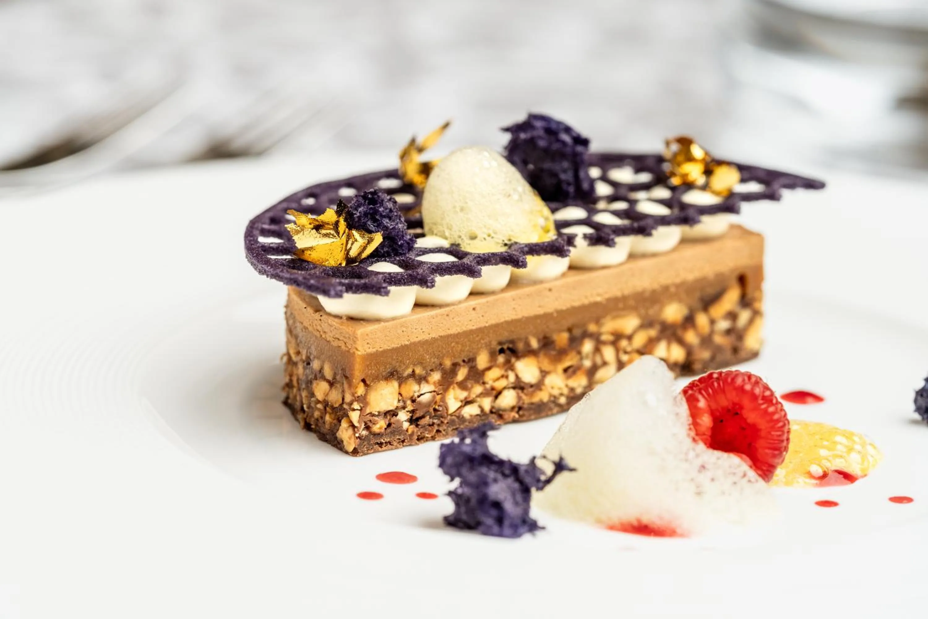 Restaurant/places to eat in Raffles Makkah Palace