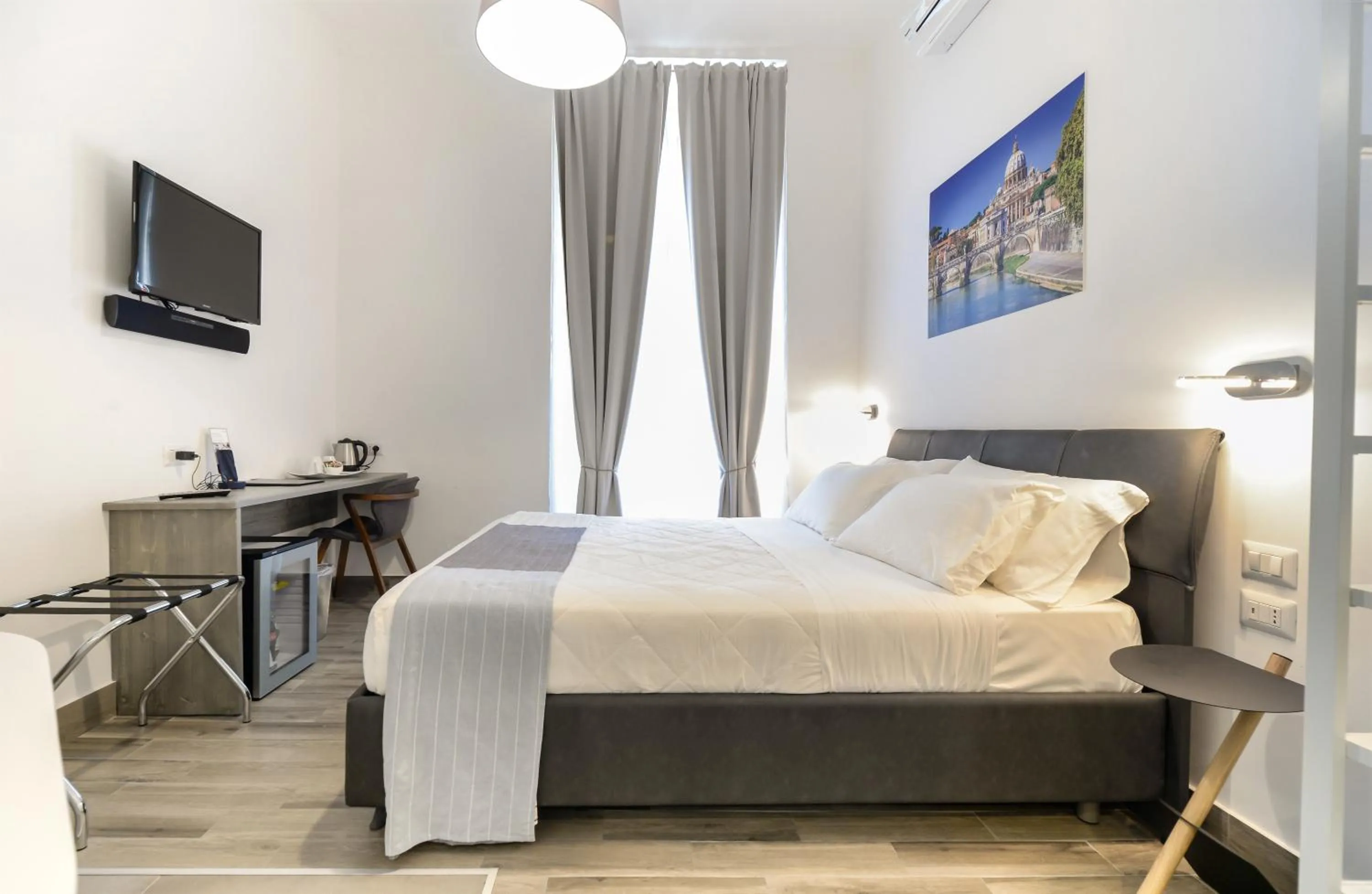 Bed in Clementi 18 Suites Rome