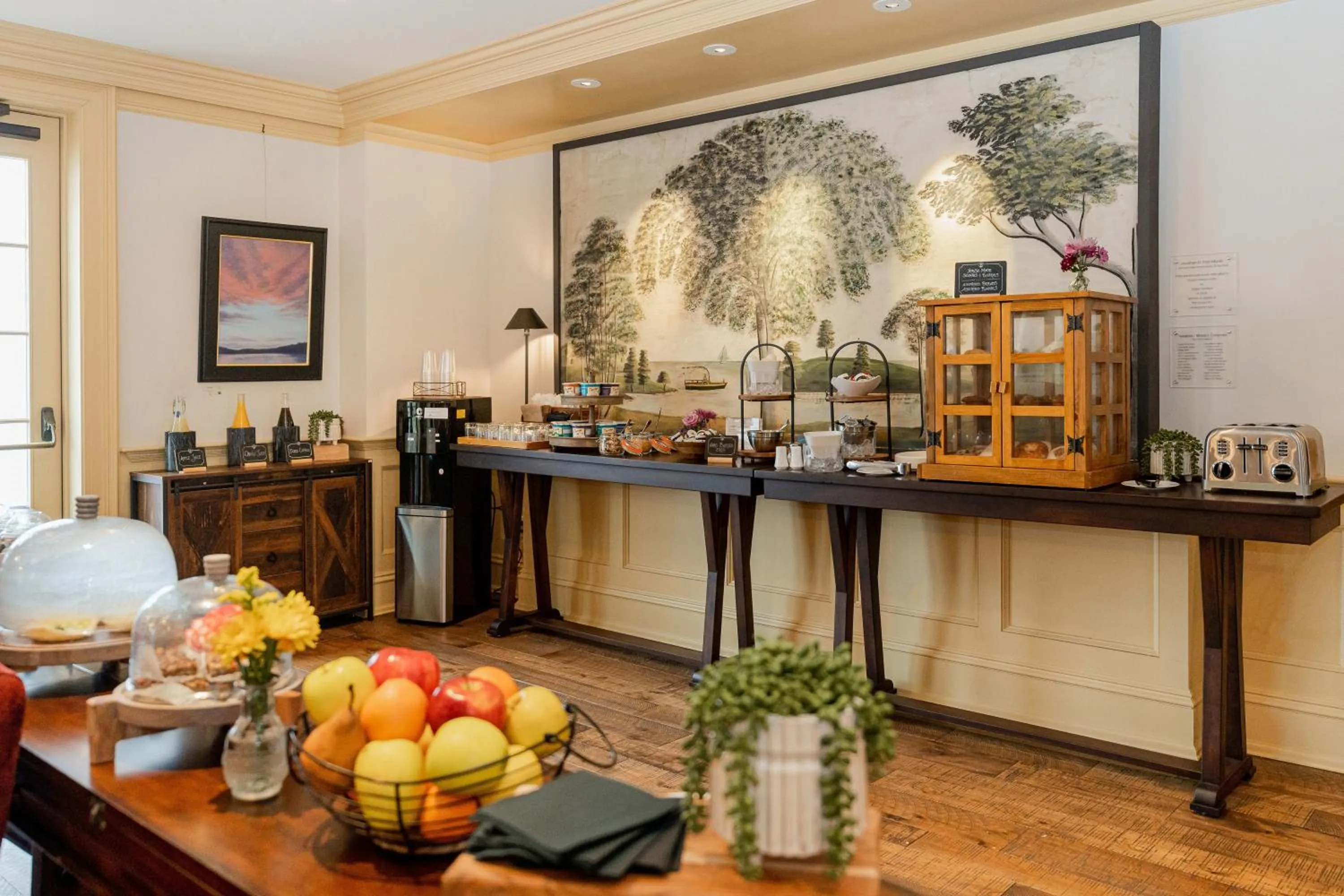 Continental breakfast in The Groton Inn