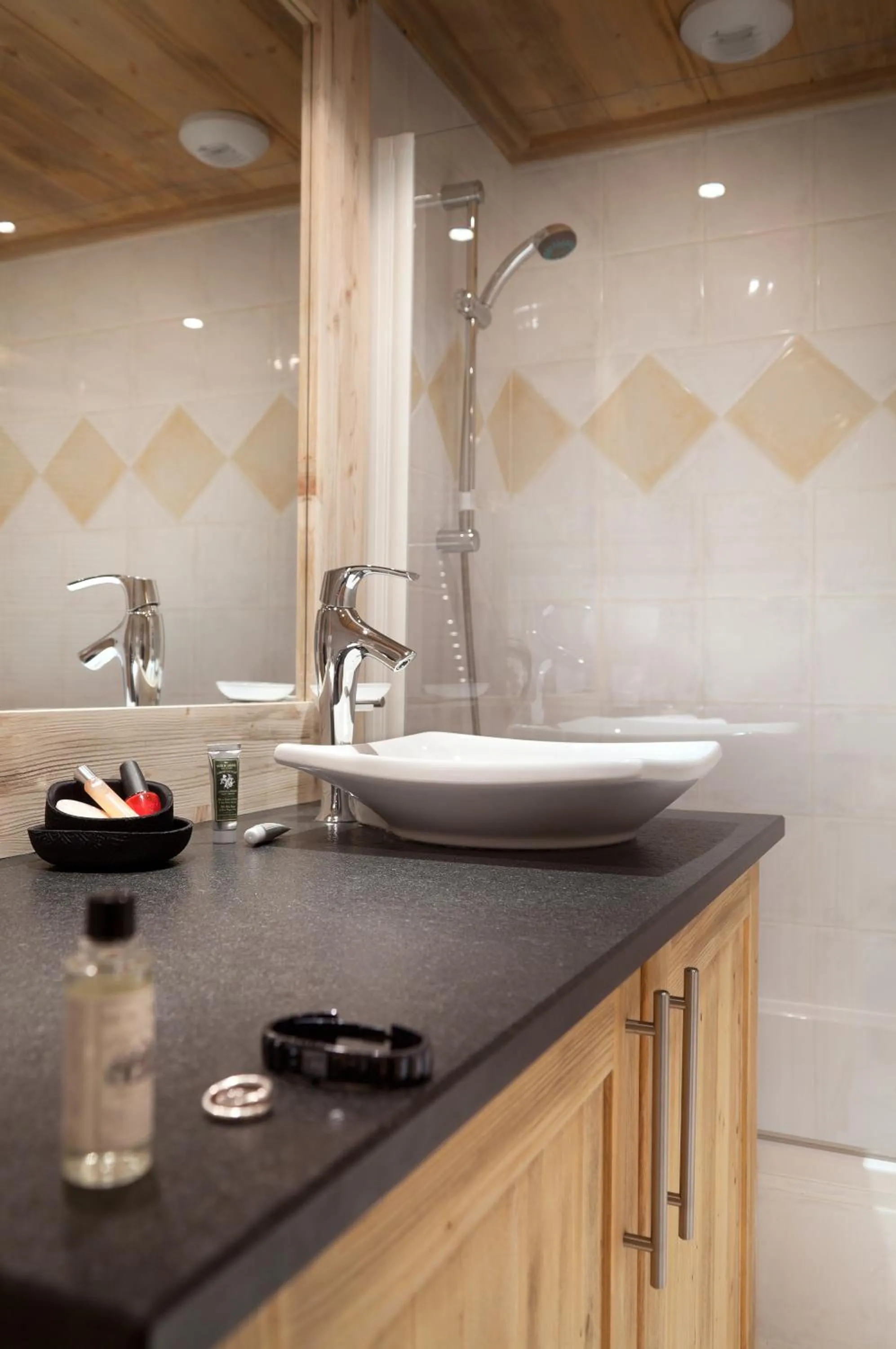 Bathroom in CGH Résidences & Spas Les Granges Du Soleil