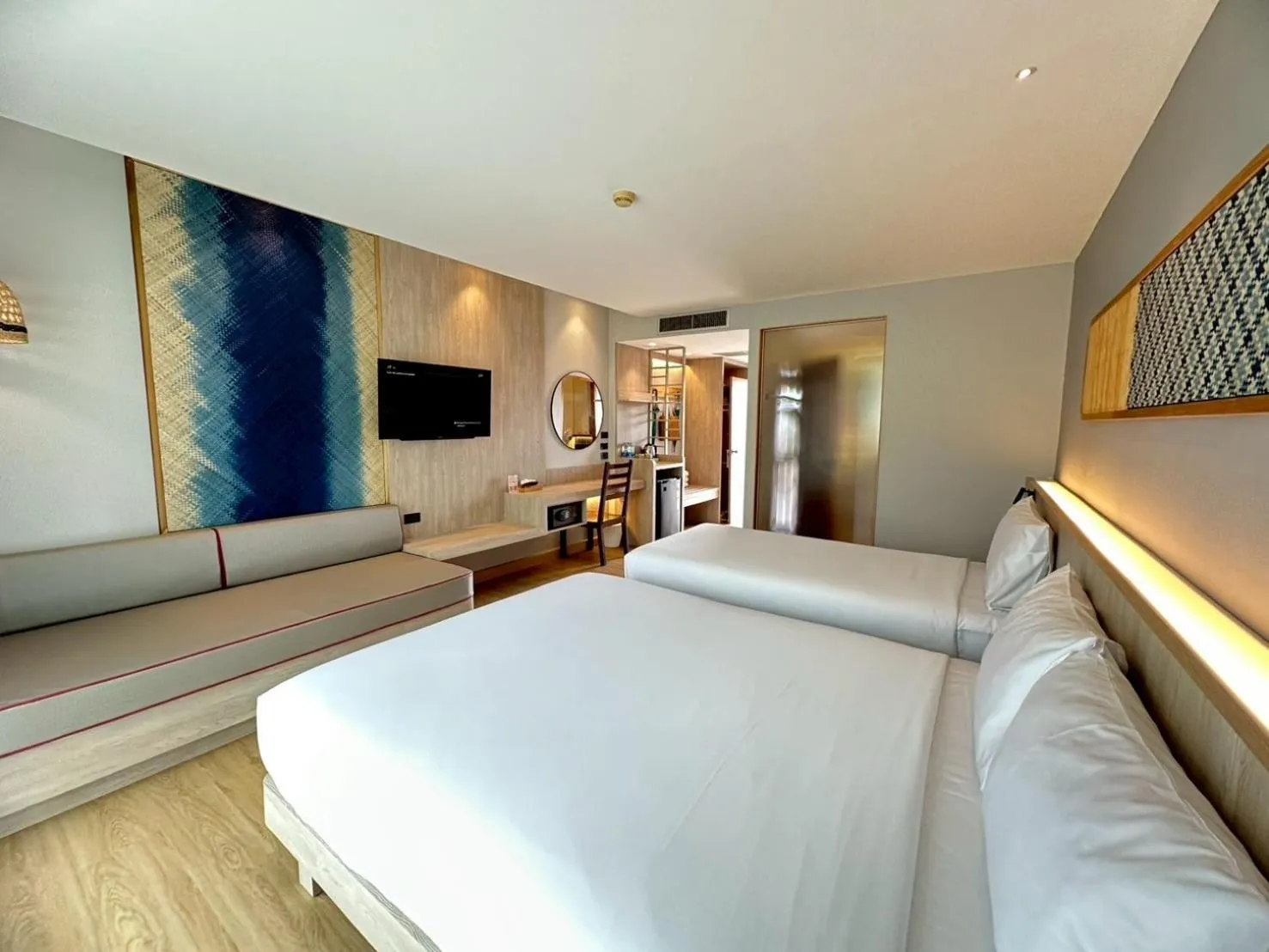 TV and multimedia, Bed in Baan Karon Resort