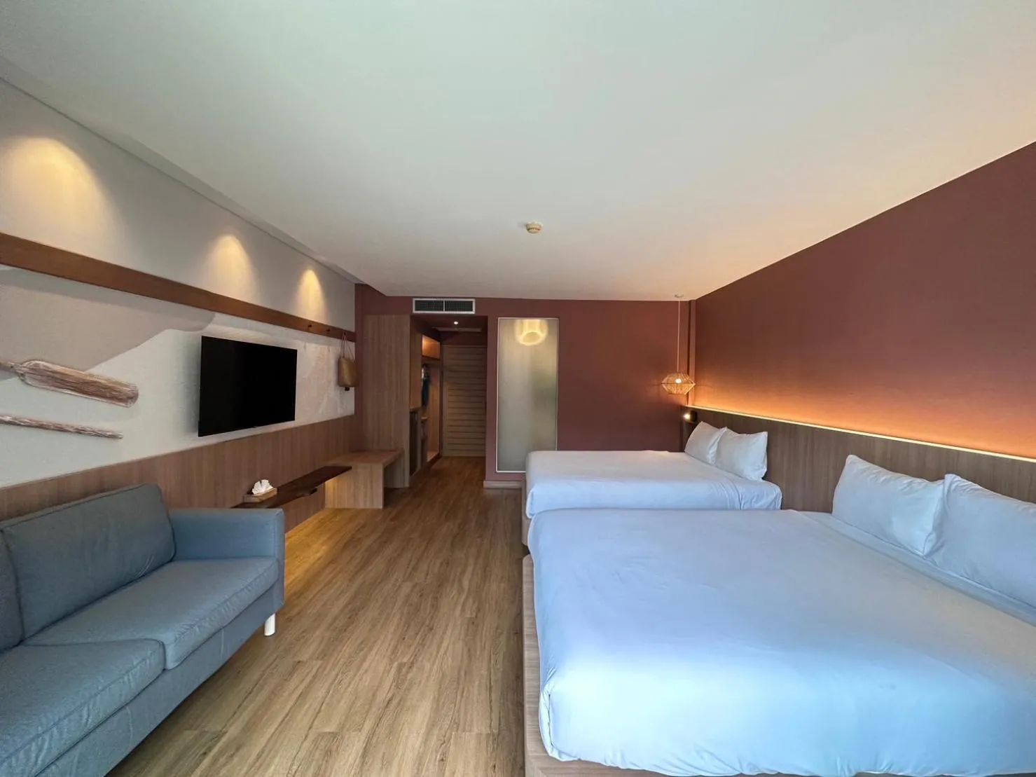 Bedroom, Bed in Baan Karon Resort