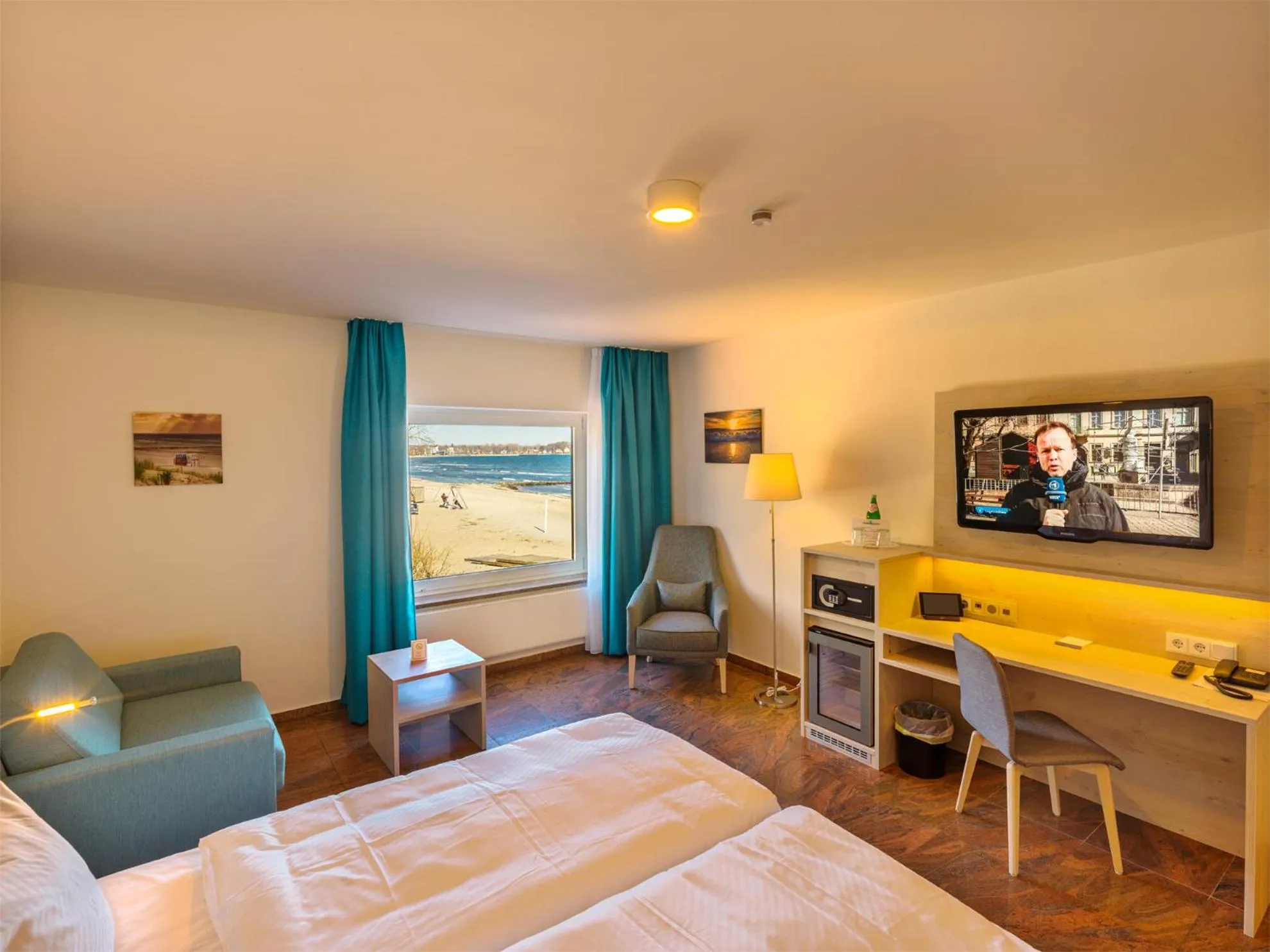 Photo of the whole room, Bed in Hotel Seelust