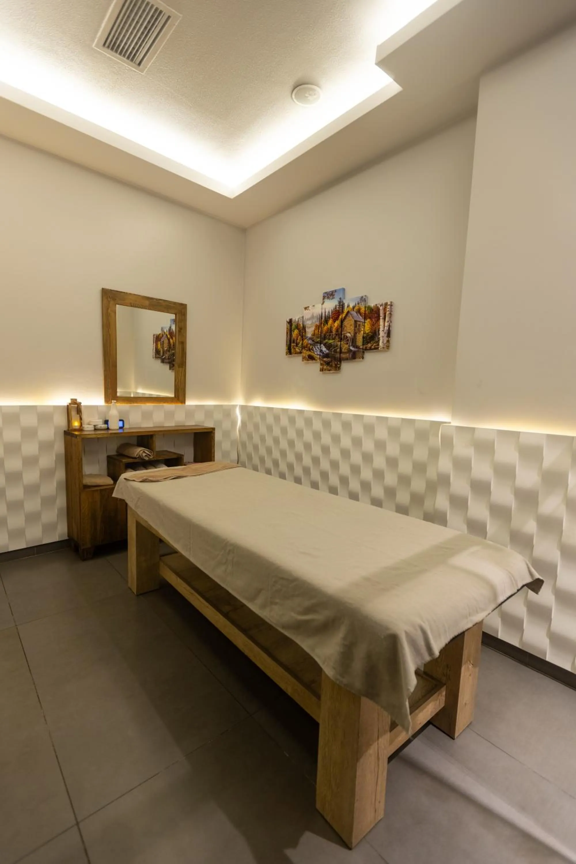 Seating area in Tryp By Wyndham Istanbul Sancaktepe