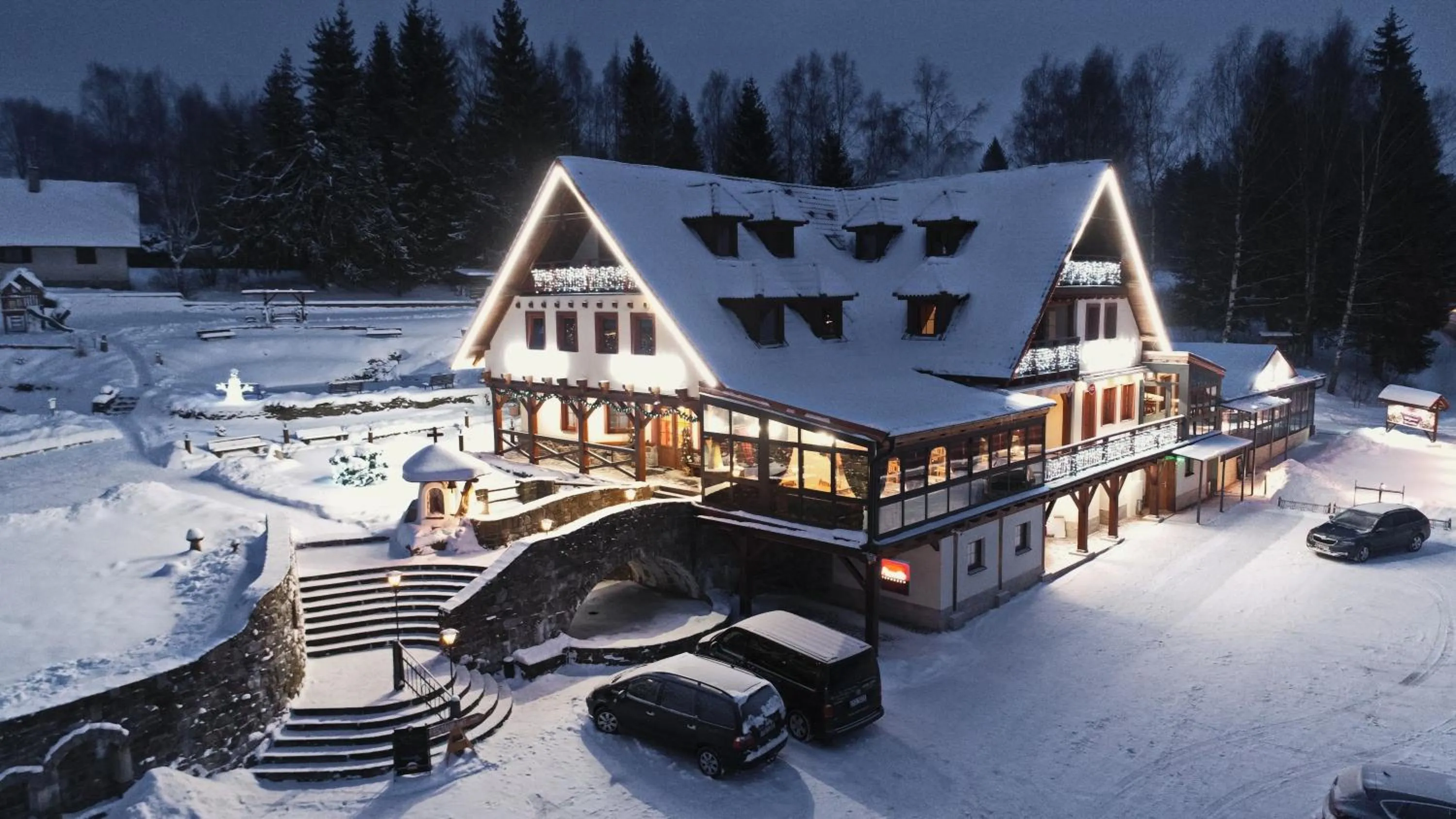 Night in Hotel Leyla