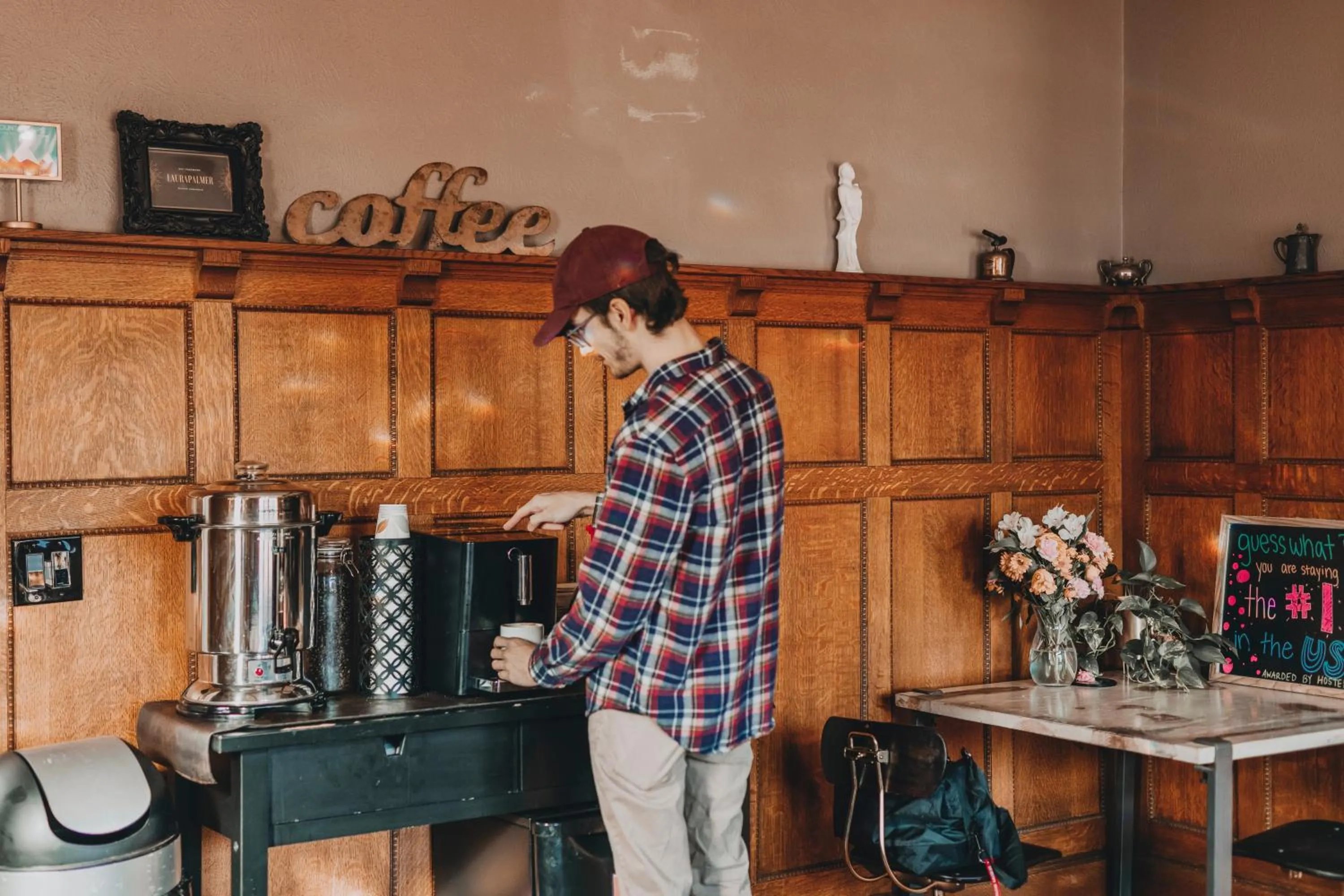 Food and drinks in Ember Hostel