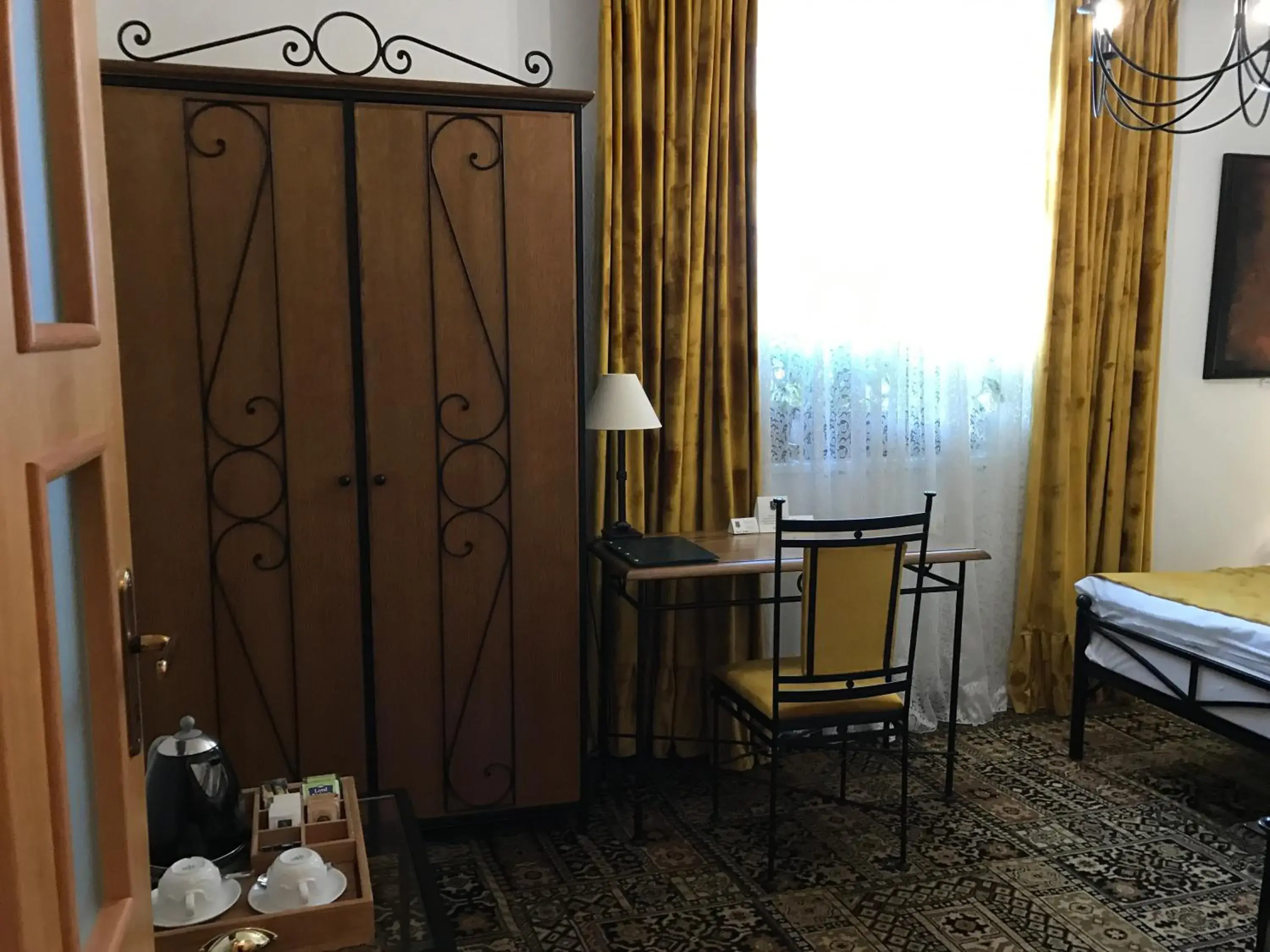 Deluxe Double or Twin Room with Garden View - single occupancy in Antik Hotel Sofia Deluxe Double or Twin Room with Garden View - single occupancy in Antik Hotel Sofia